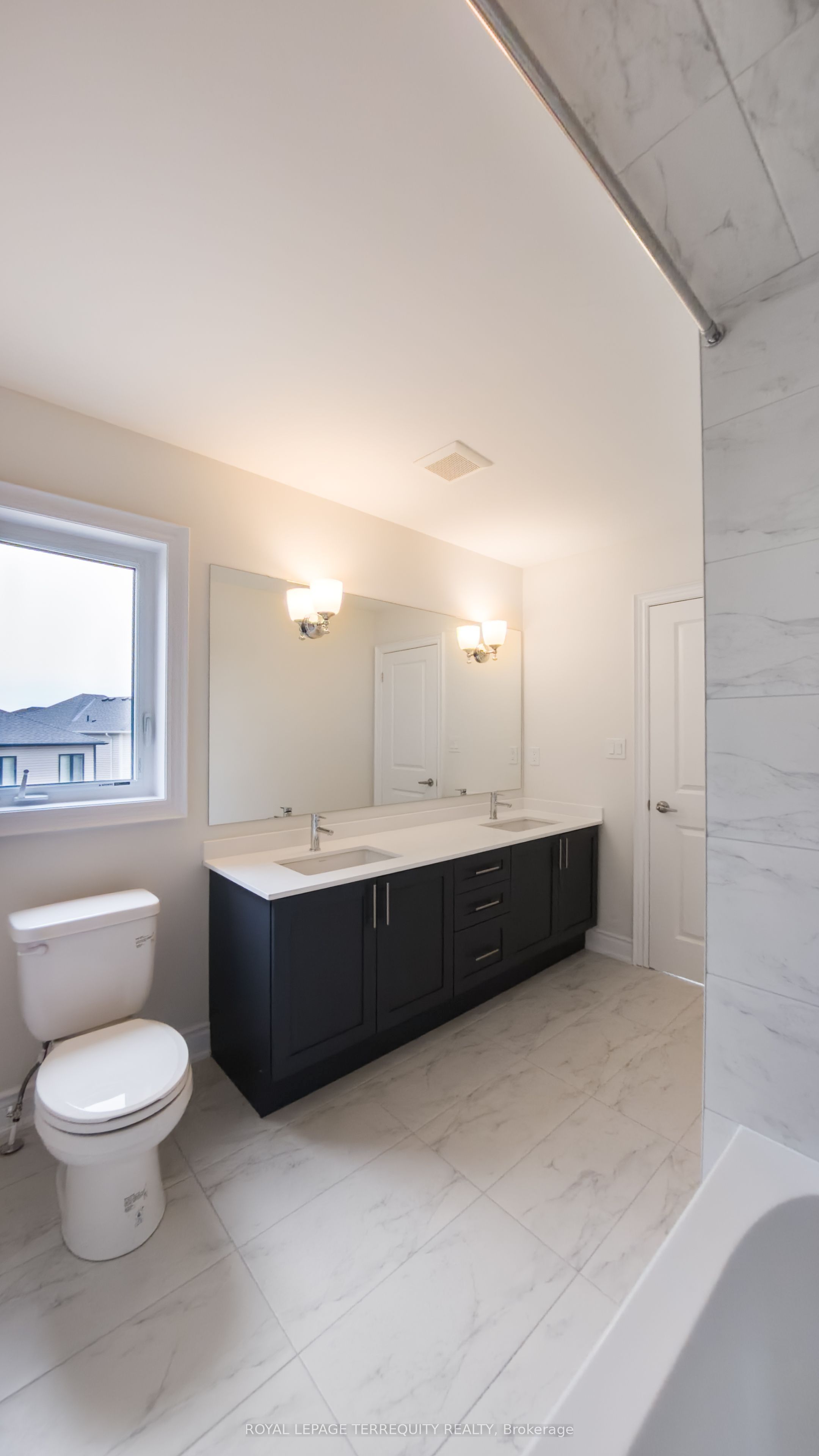 9 Southern Avenue Property Photo 10
