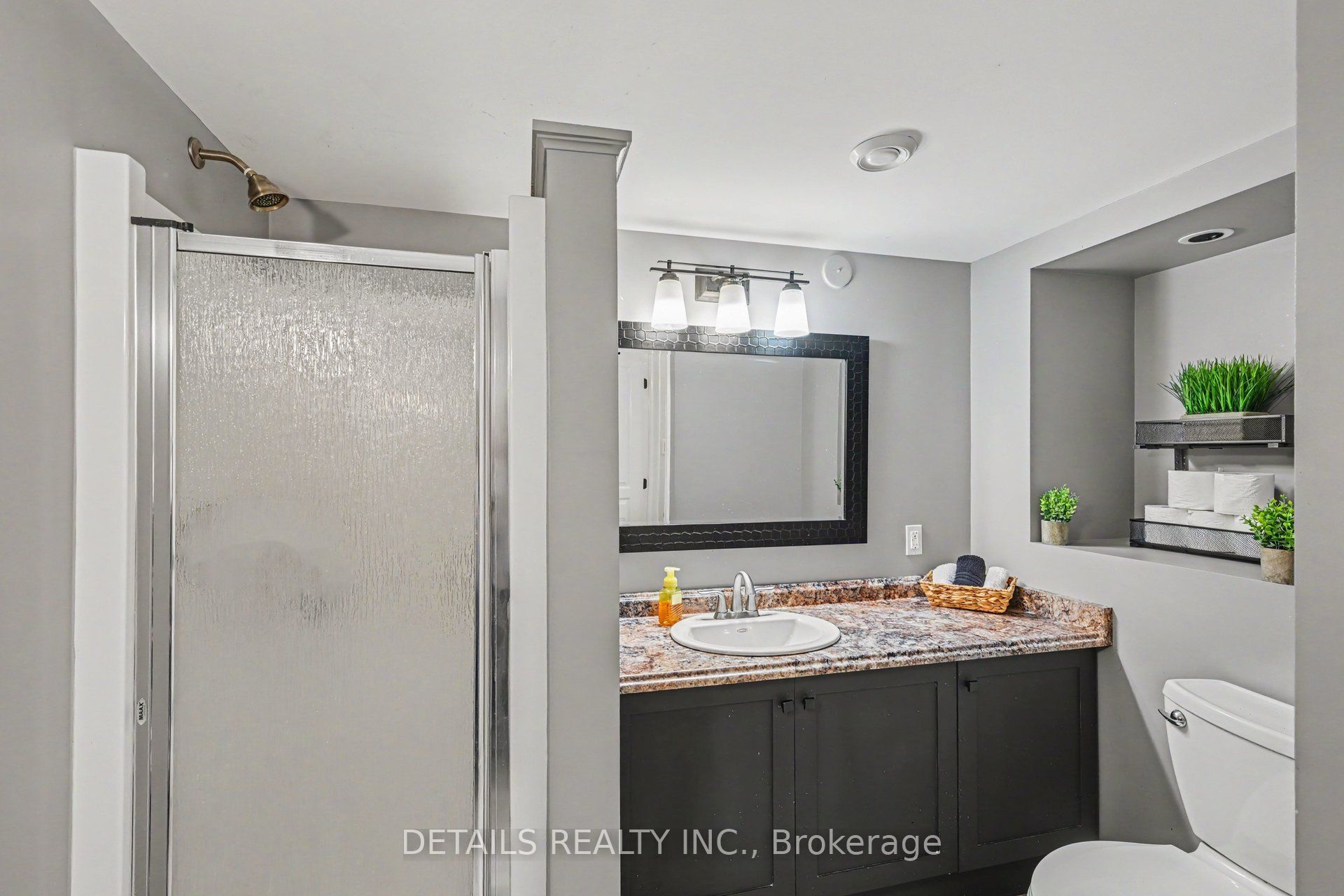 8 Francis Street Property Photo 33