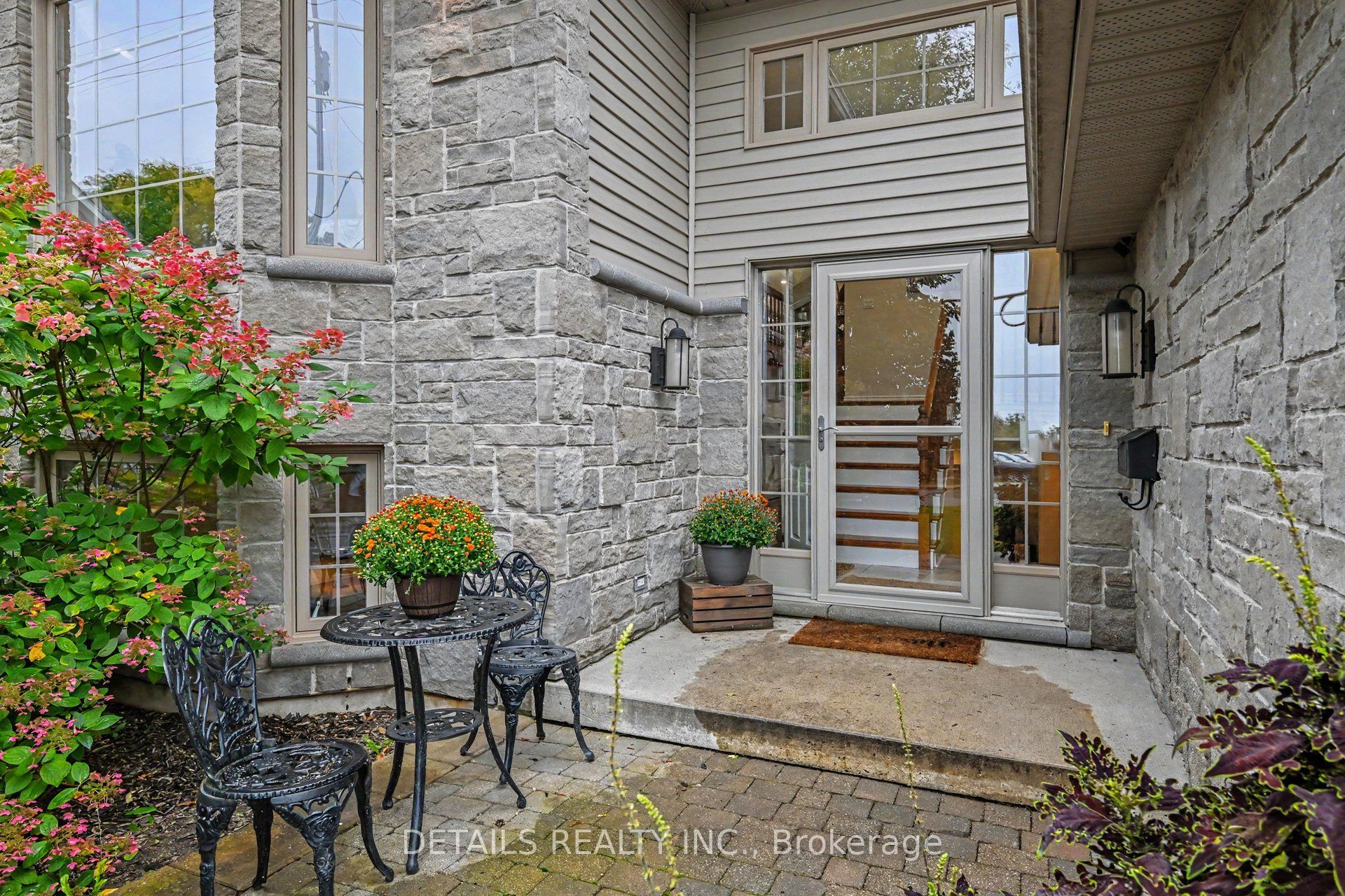 8 Francis Street Property Photo 41