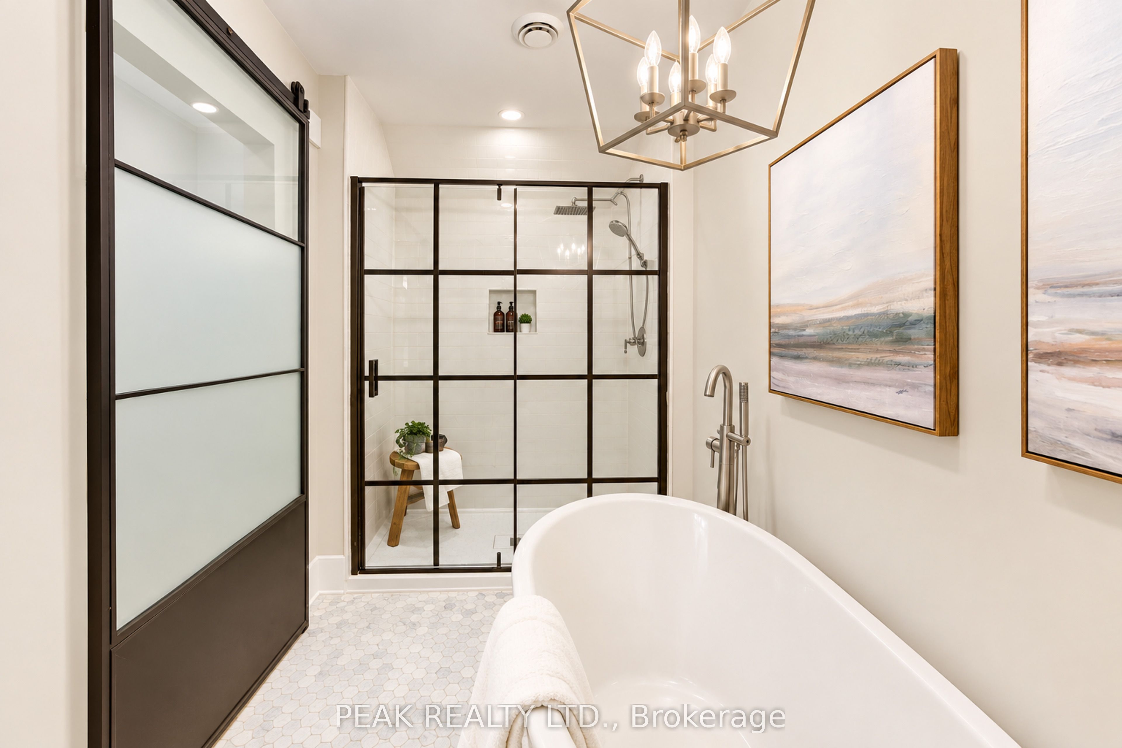 64 William Street W Property Photo 17