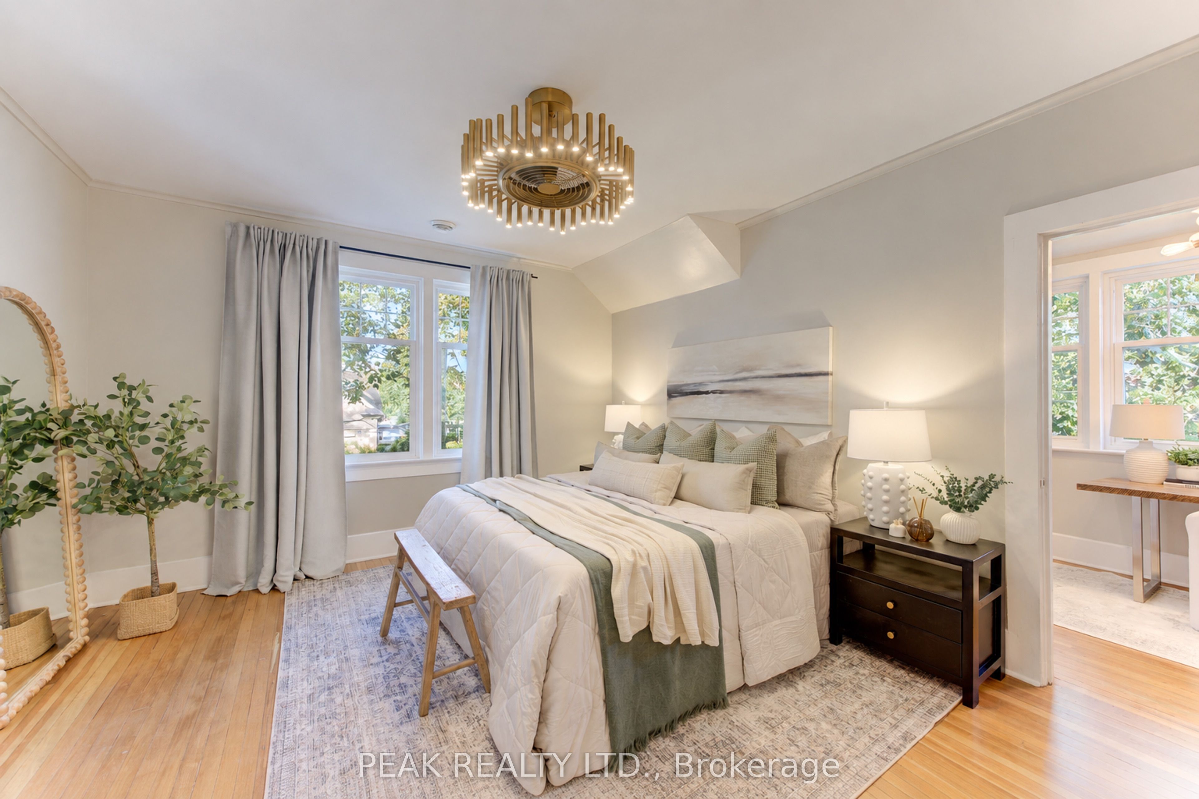 64 William Street W Property Photo 19