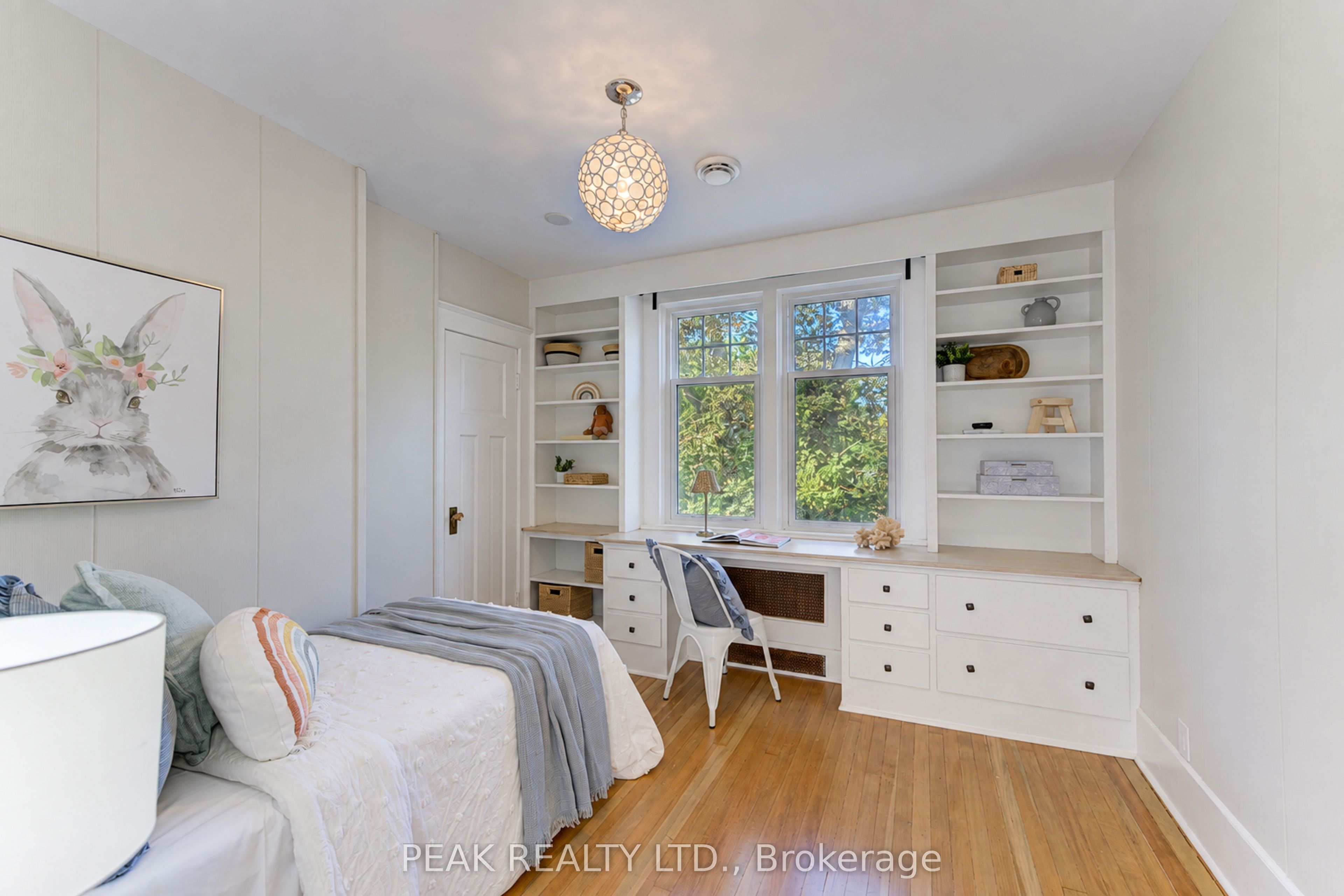 64 William Street W Property Photo 21