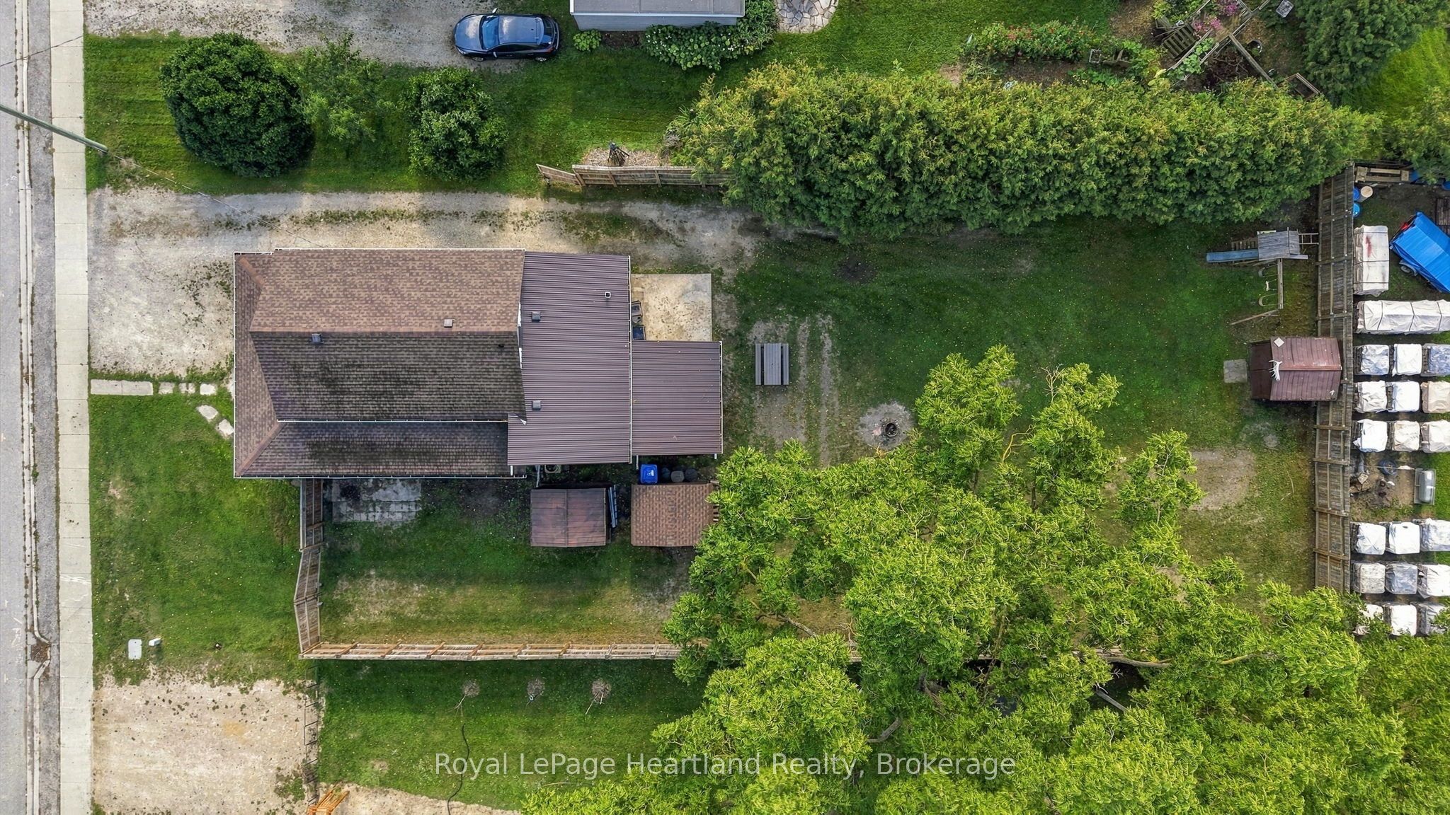 8 Clarke Street S Property Photo 2