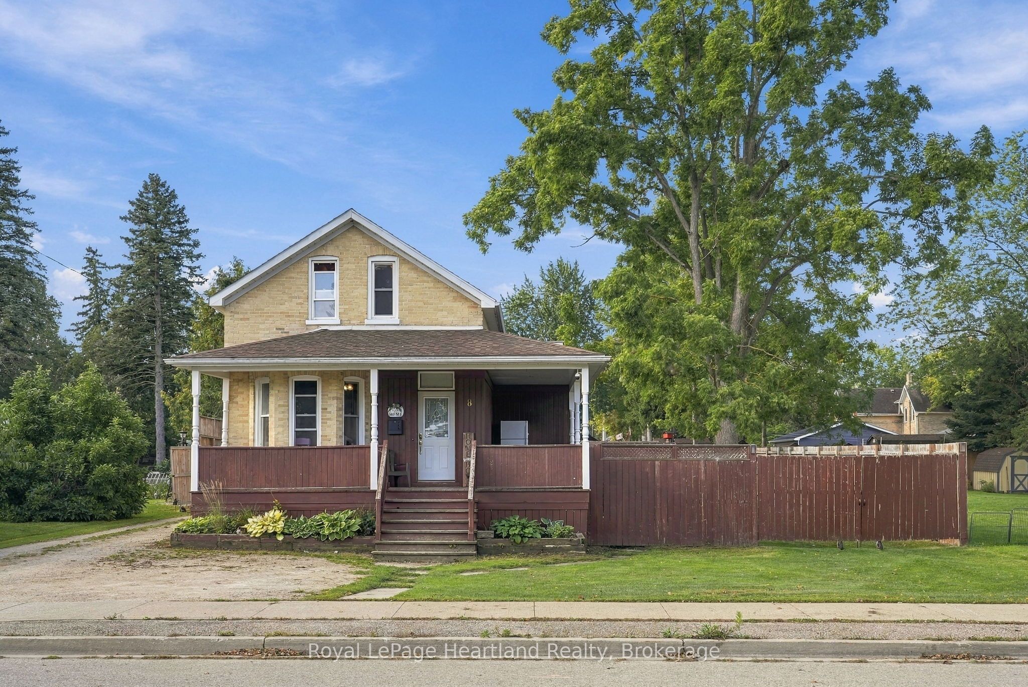 8 Clarke Street S Property Photo 3