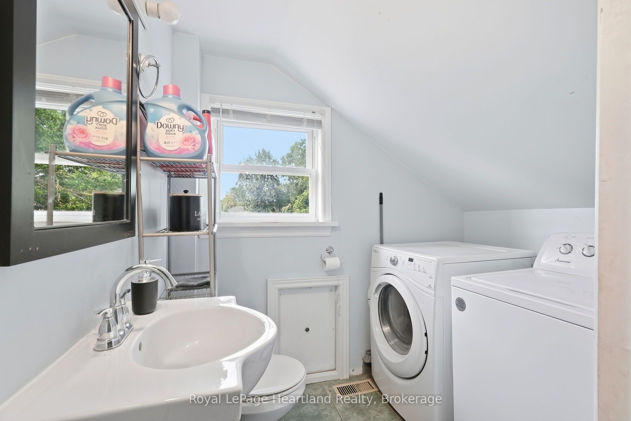 8 Clarke Street S Property Photo 23
