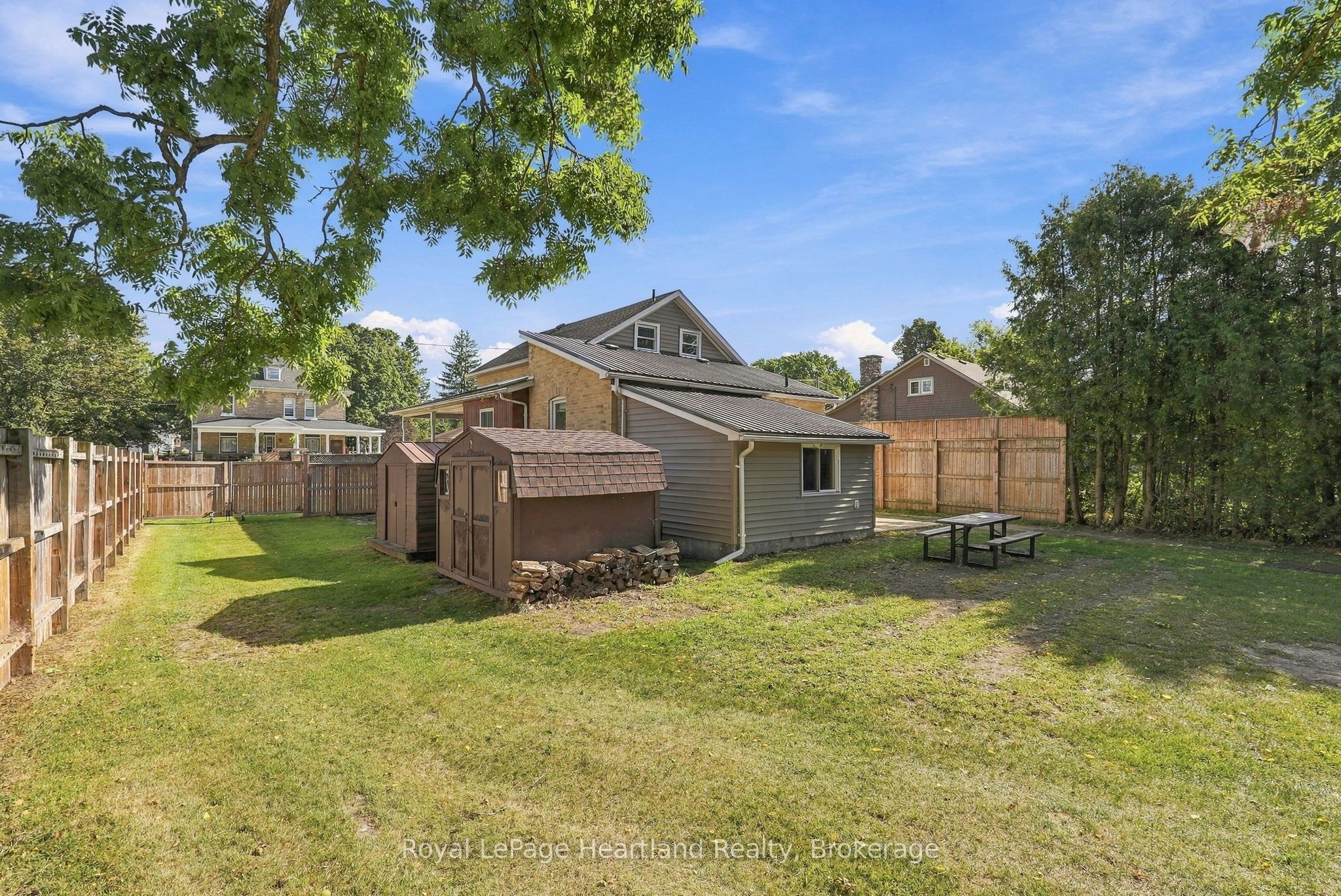 8 Clarke Street S Property Photo 34