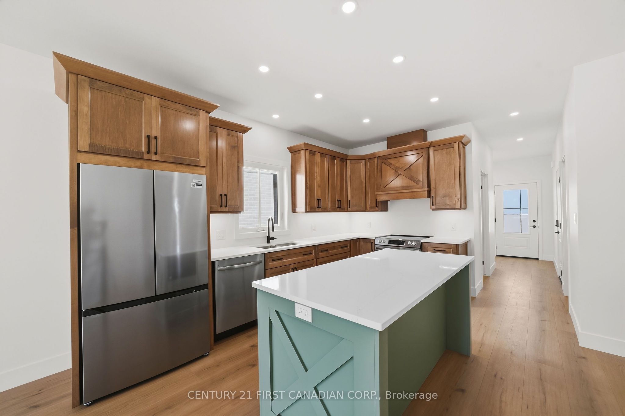 123 Addison Avenue Property Photo 11