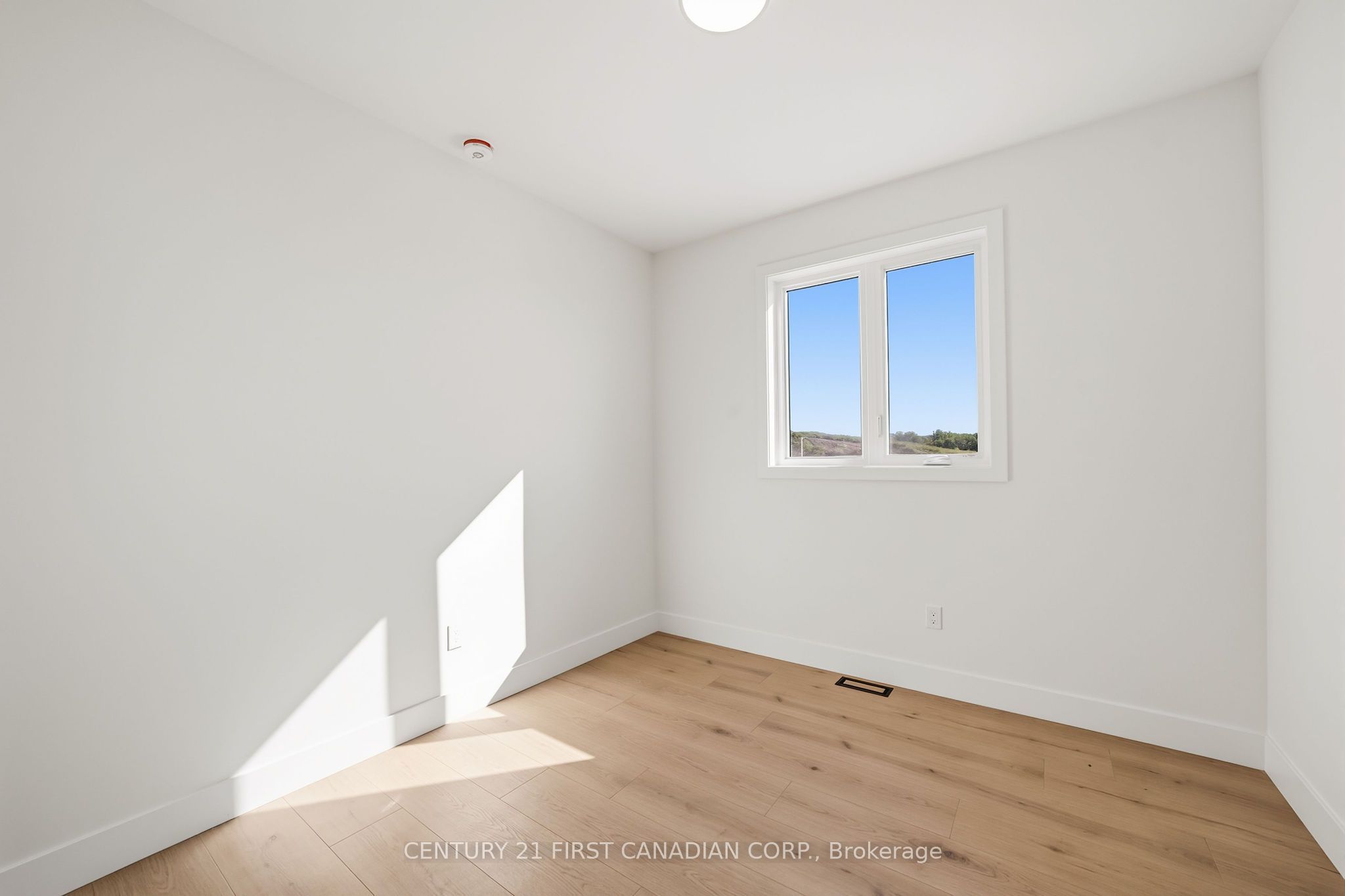 123 Addison Avenue Property Photo 20