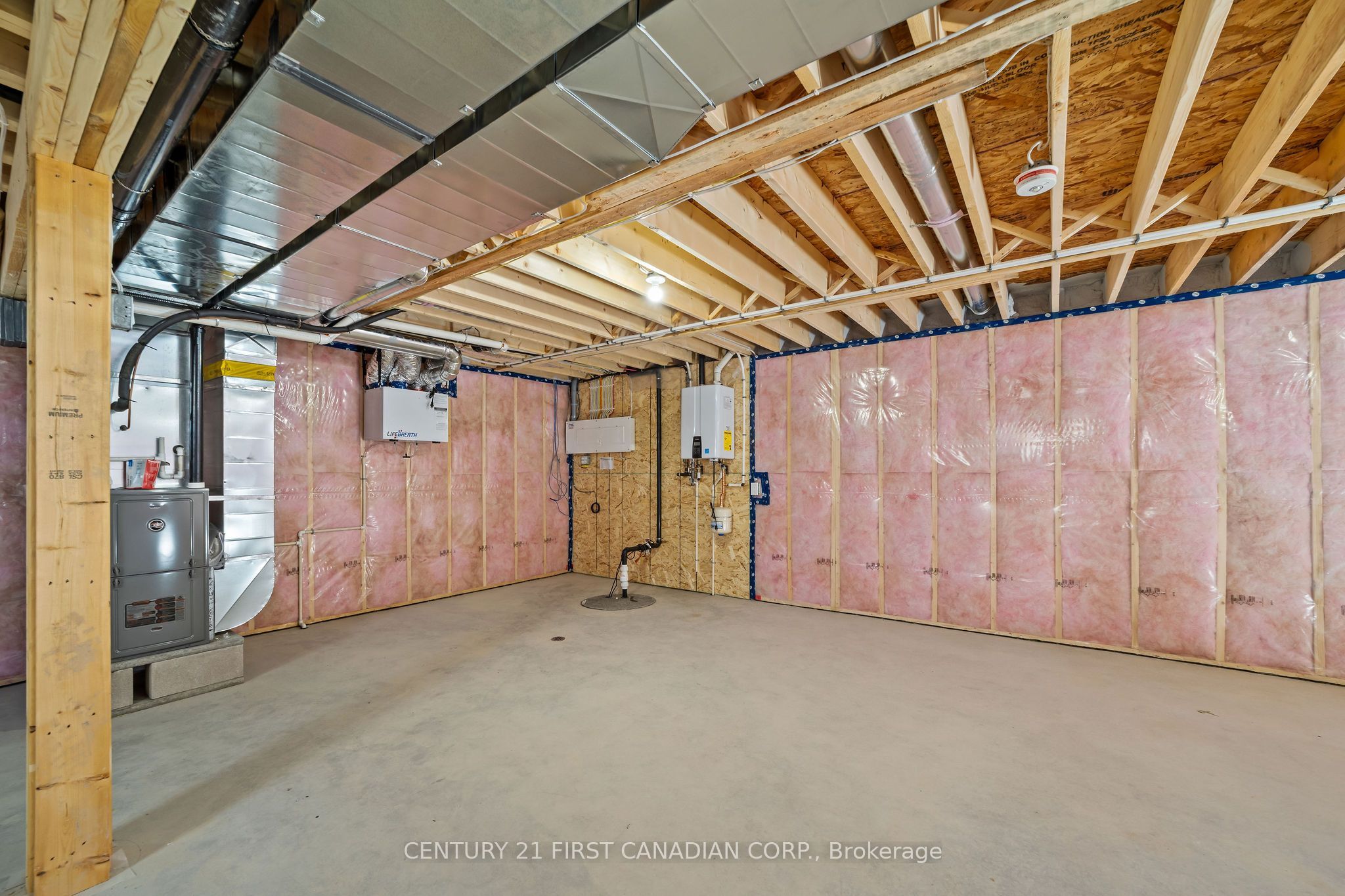 123 Addison Avenue Property Photo 27