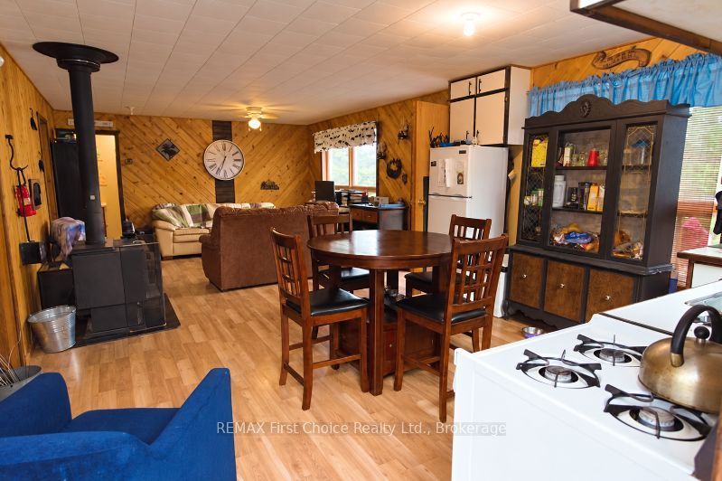 214 Eagle Nest Road Property Photo 4
