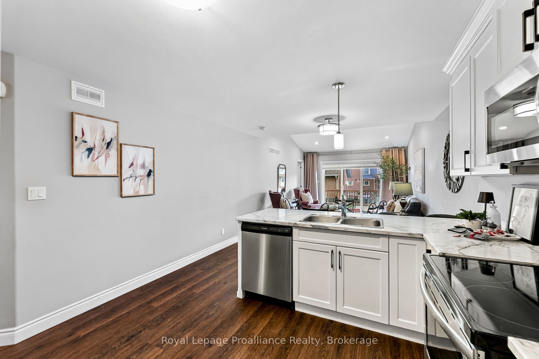 8 Ferris Court Property Photo 10