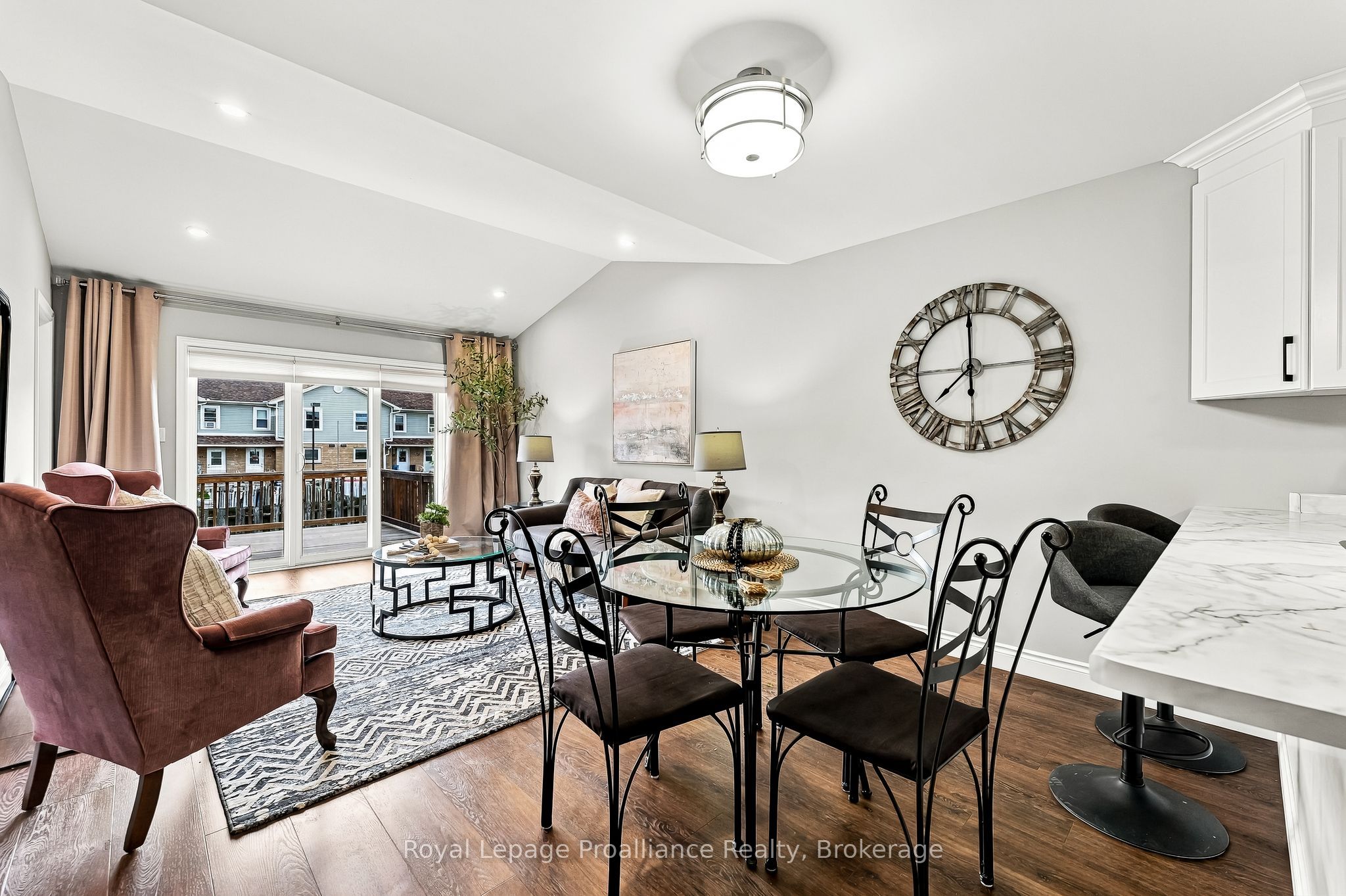 8 Ferris Court Property Photo 12