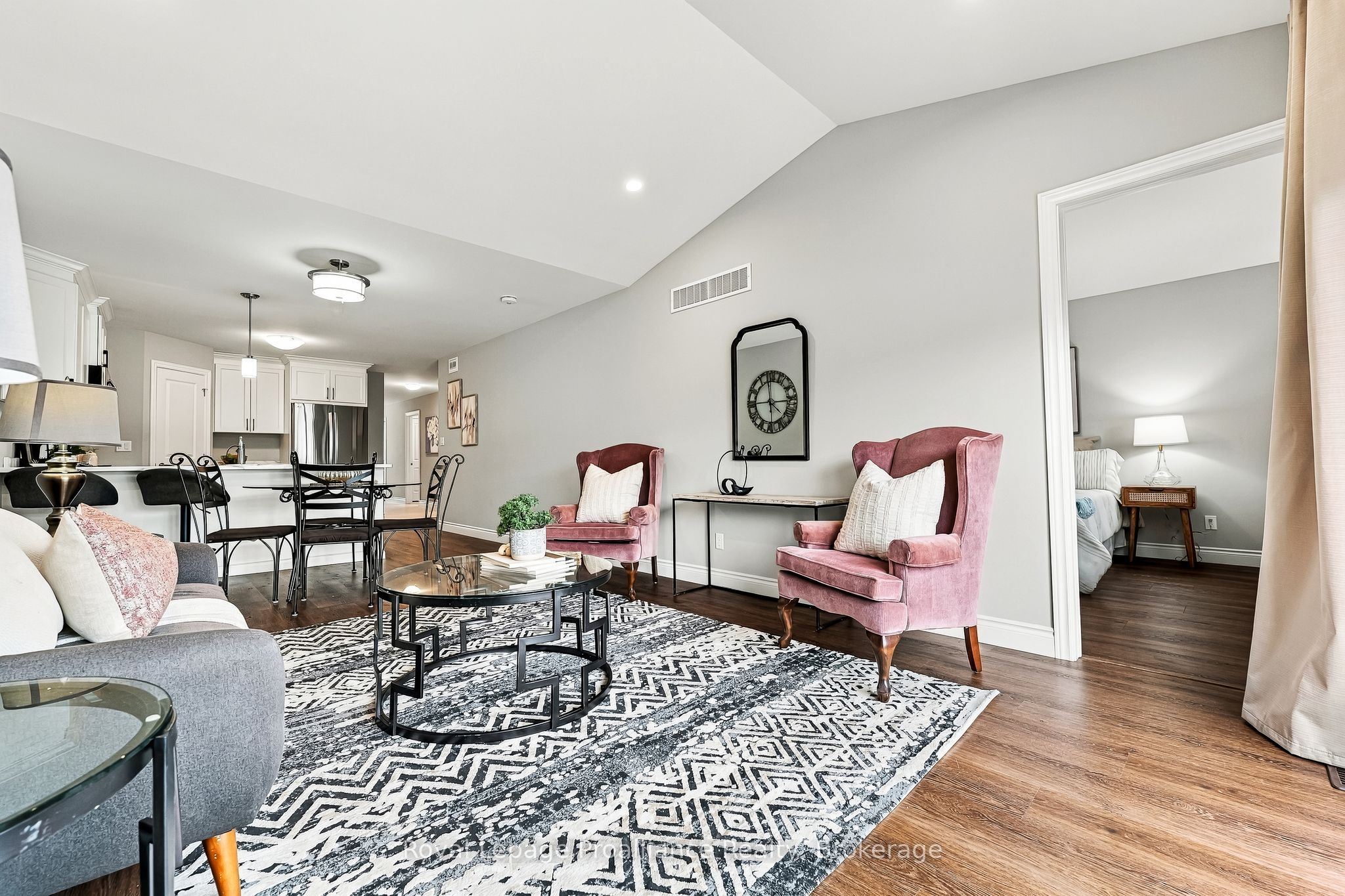 8 Ferris Court Property Photo 16