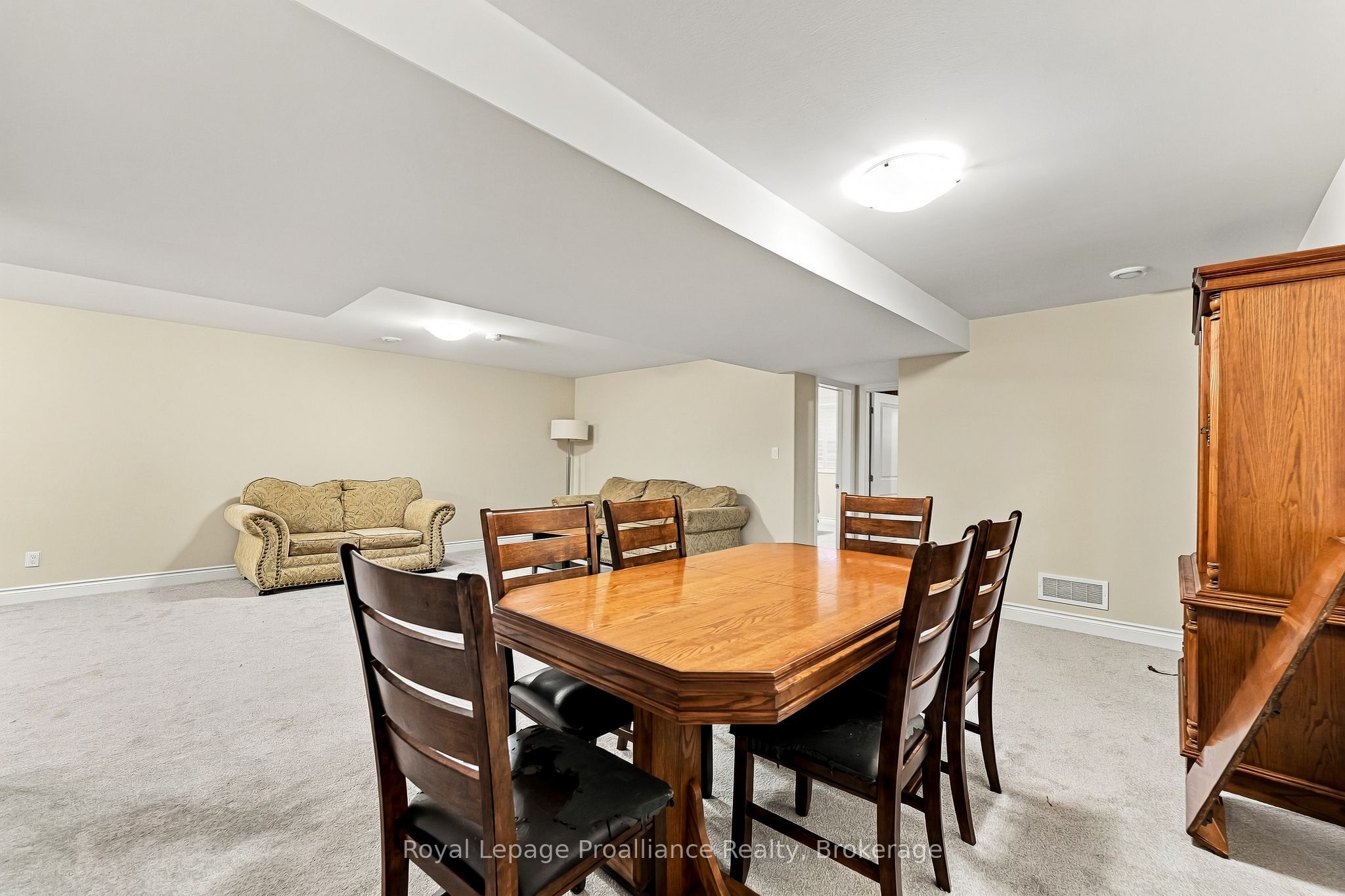 8 Ferris Court Property Photo 30