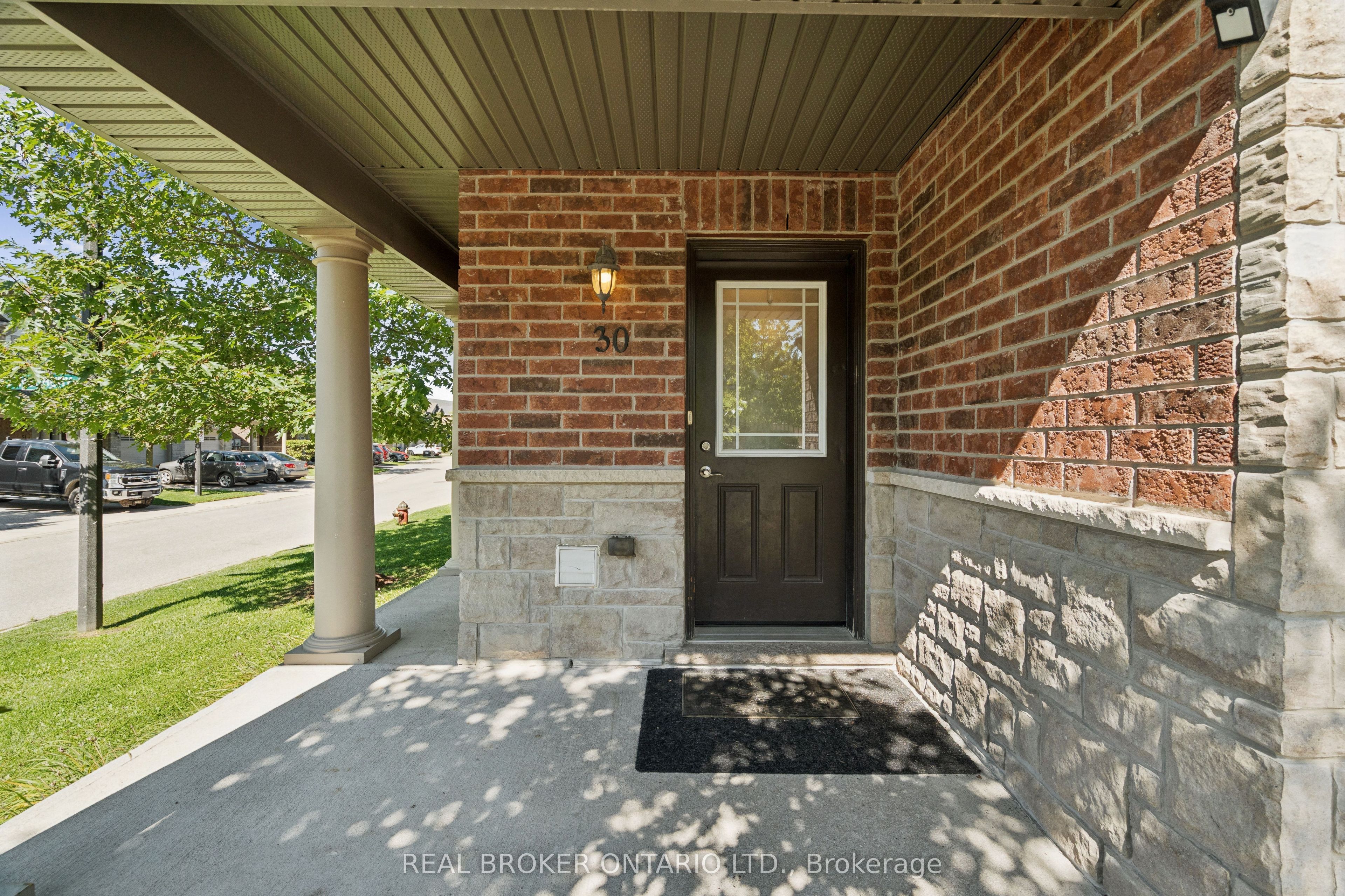 30 Kingsbury Square Property Photo 5