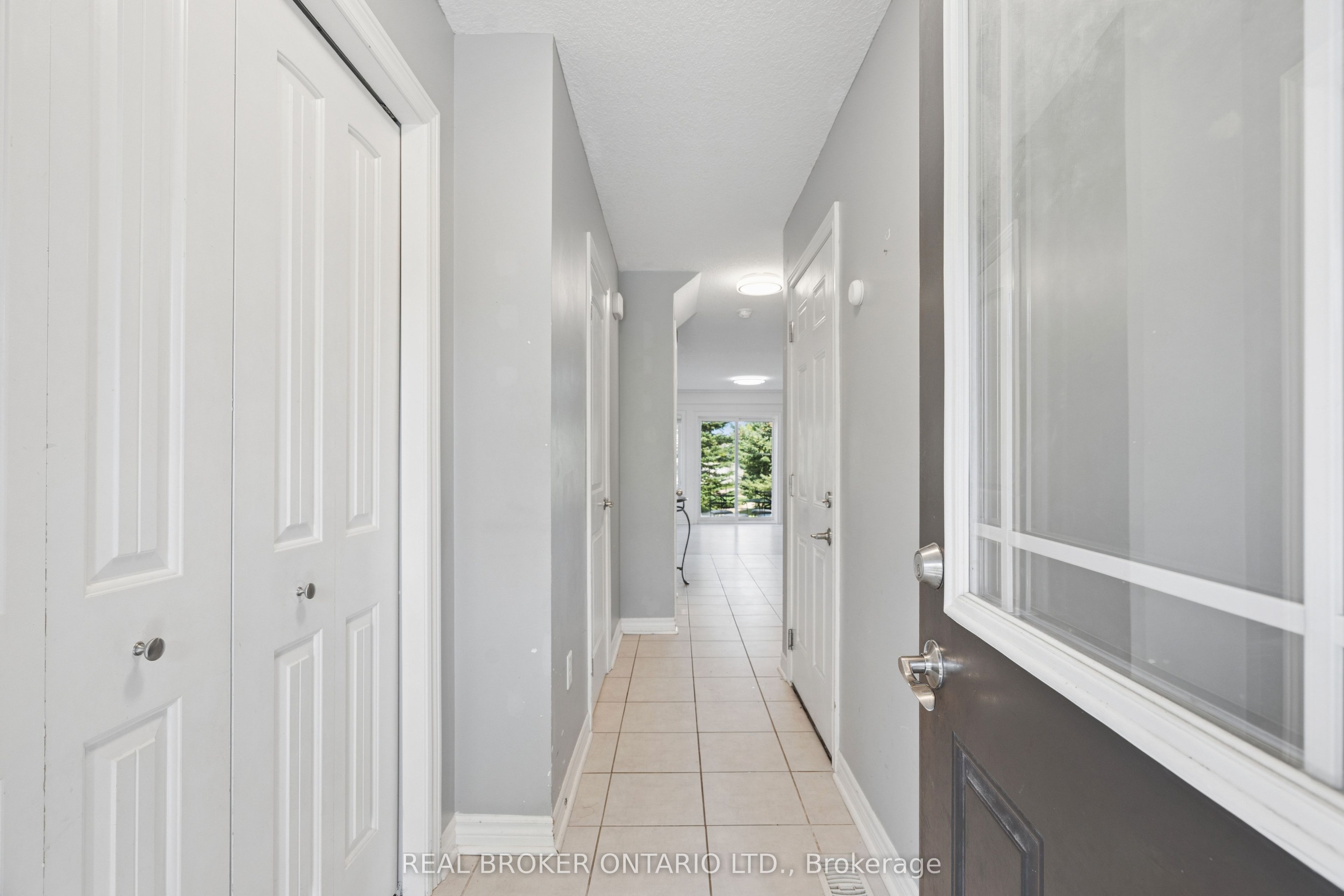 30 Kingsbury Square Property Photo 6