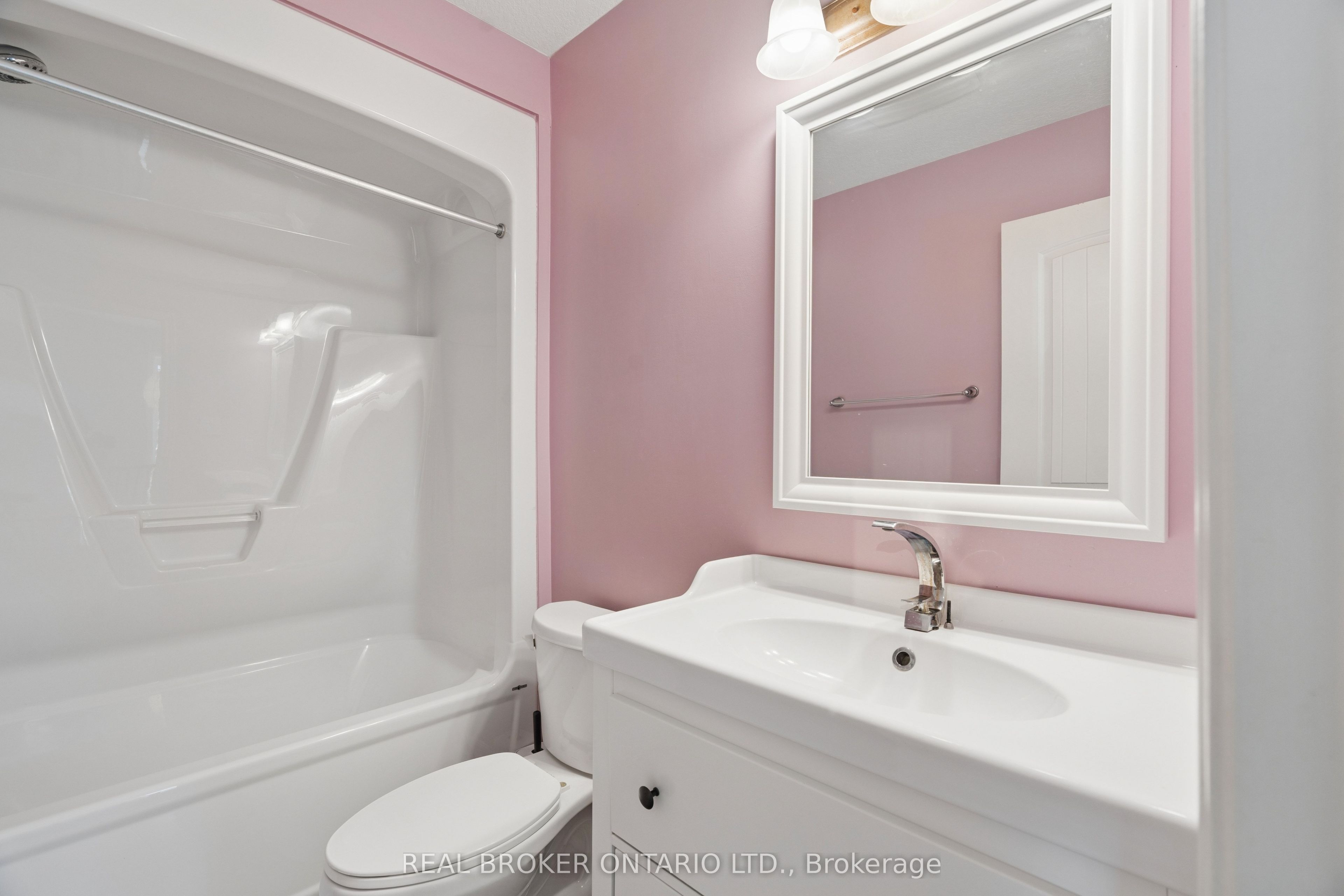 30 Kingsbury Square Property Photo 21