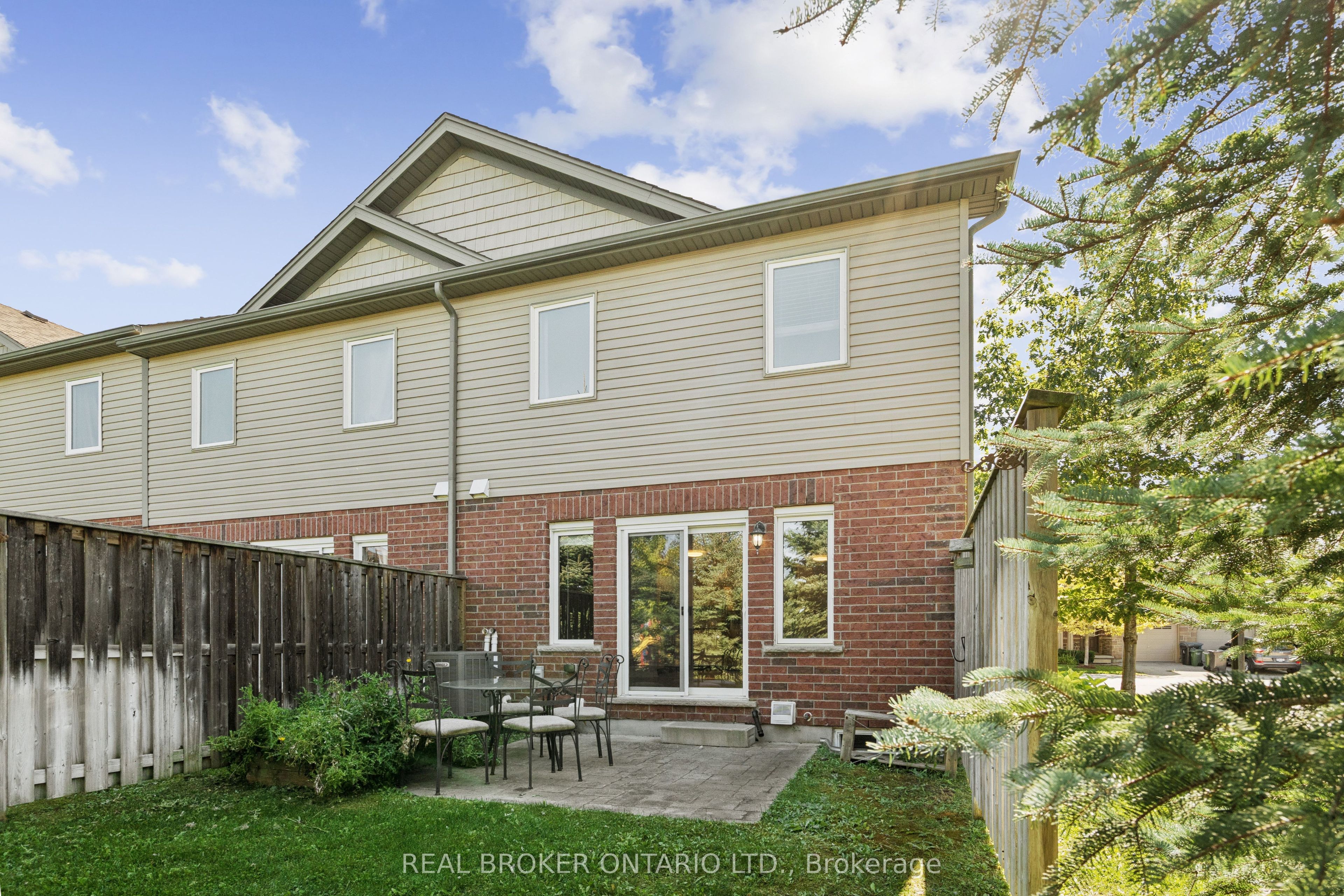 30 Kingsbury Square Property Photo 32