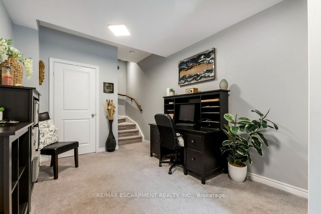 377 Glancaster Road 38 Property Photo 6