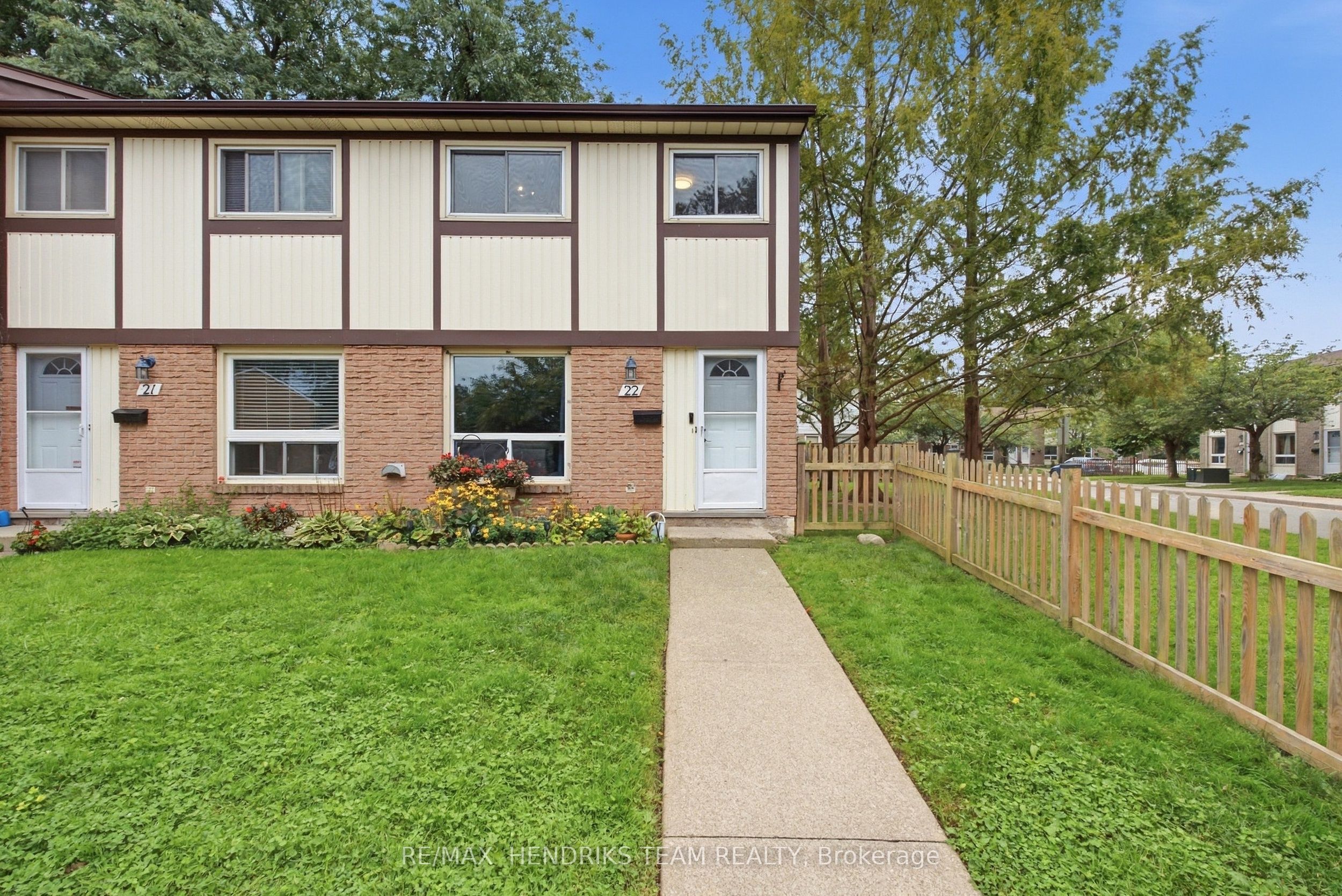 25 Linfield Drive 22 Property Photo 1