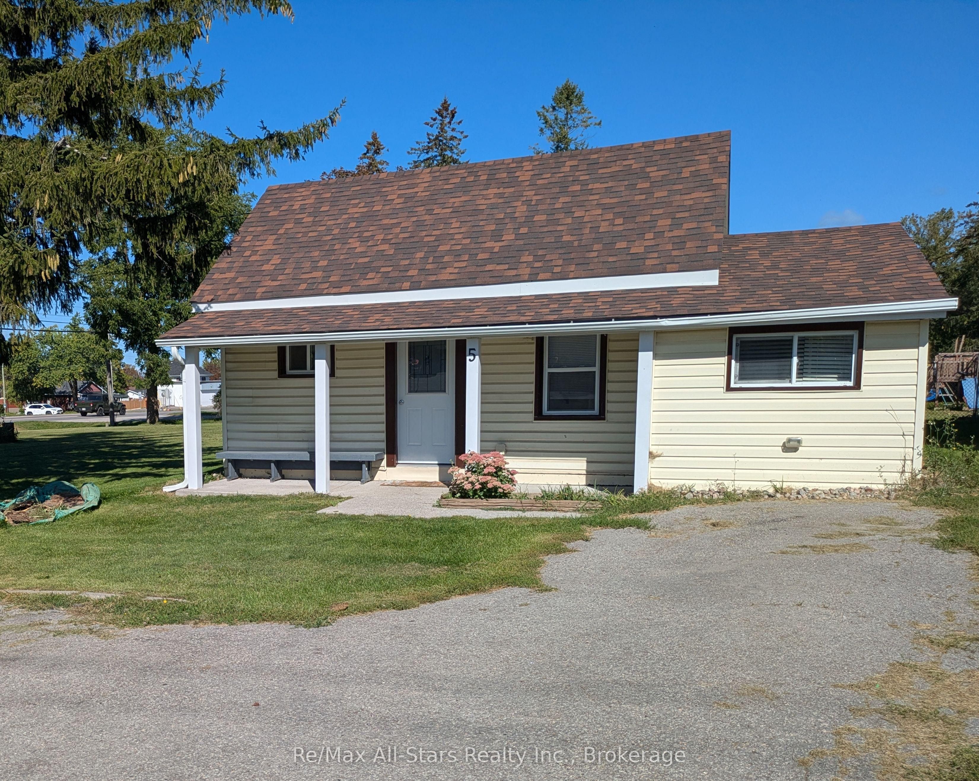 5-7 Weldon Road Property Photo 3