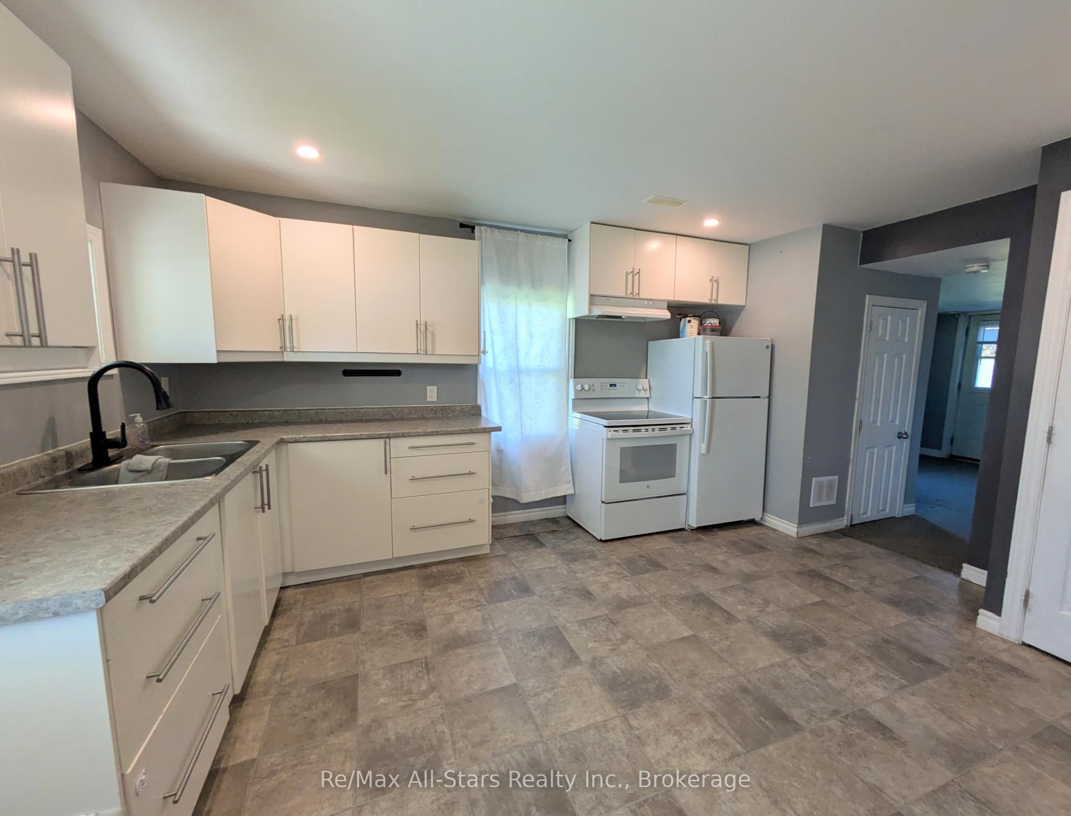 5-7 Weldon Road Property Photo 7