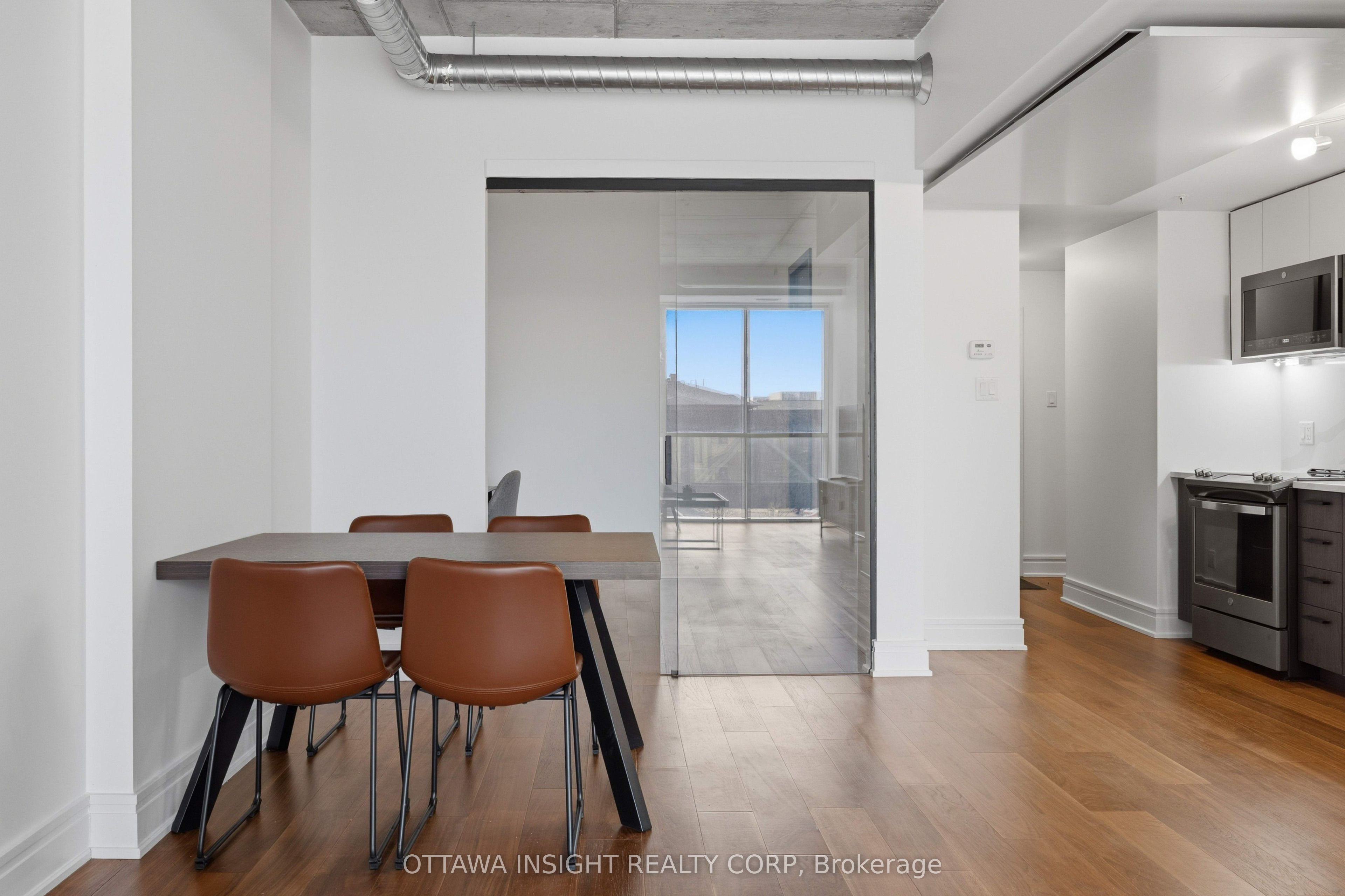 150 Marketplace Avenue Ht2.5gbf Property Photo 4