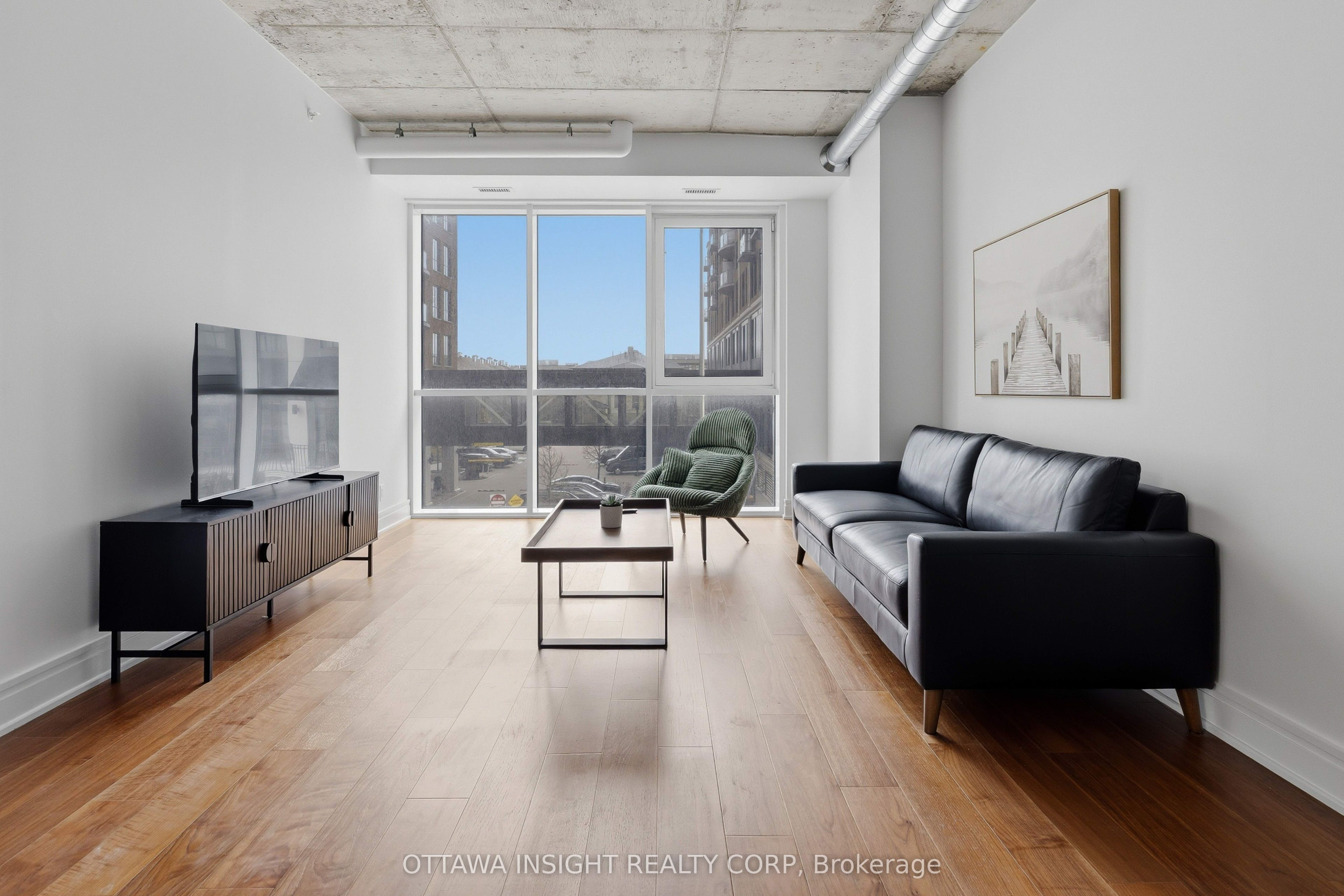 150 Marketplace Avenue Ht1.5h Property Photo 5