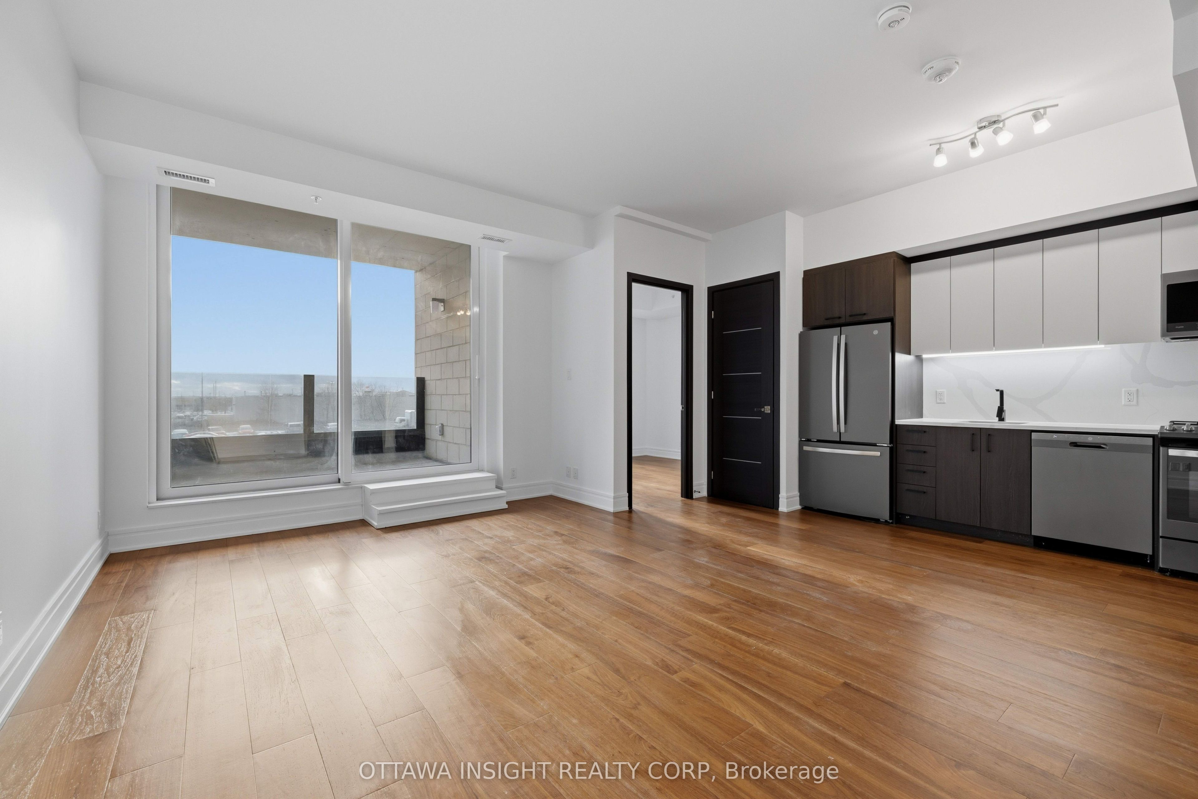 150 Marketplace Avenue Ht2e Property Photo 3
