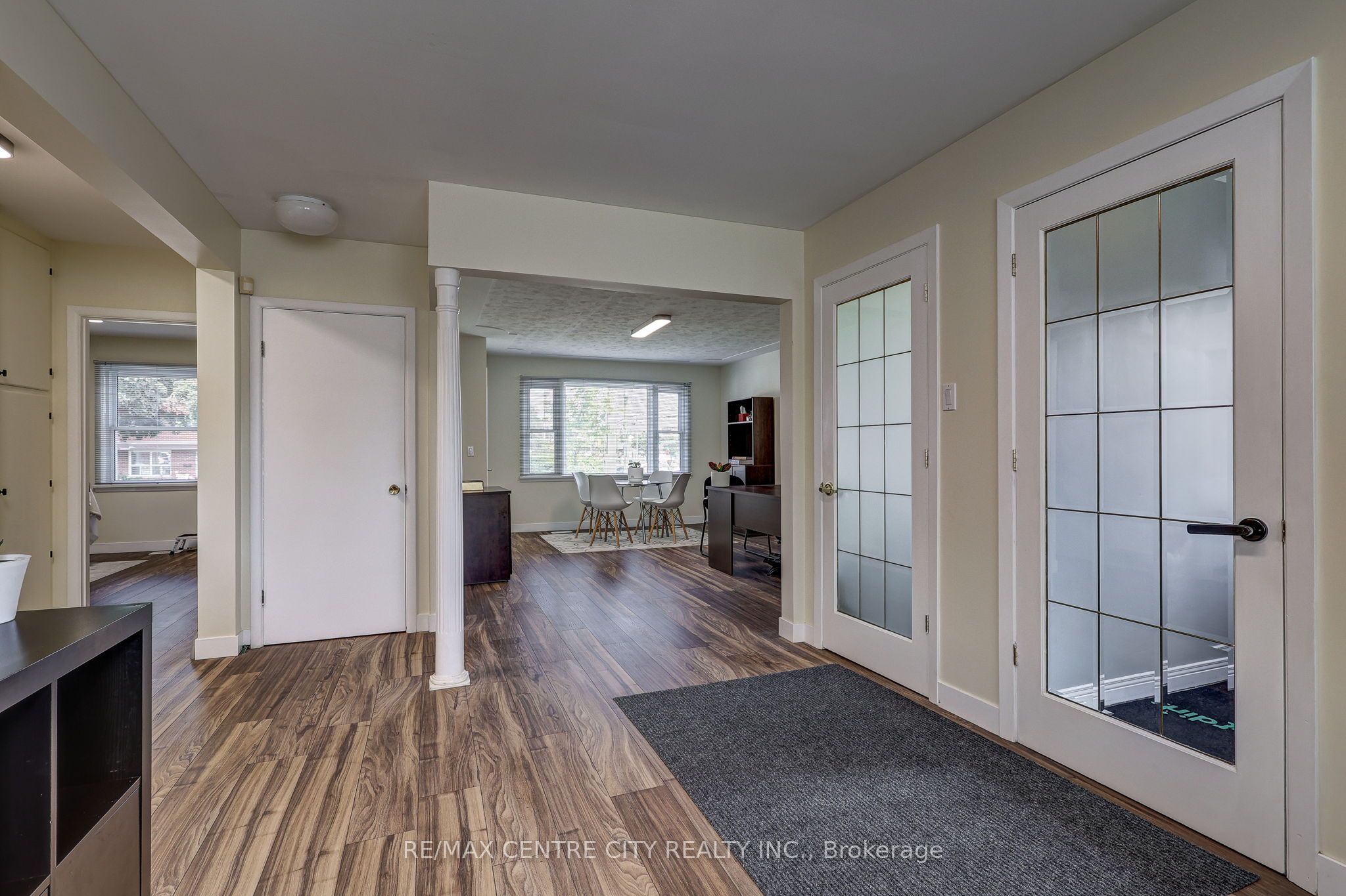 587 Lambton Street Property Photo 14