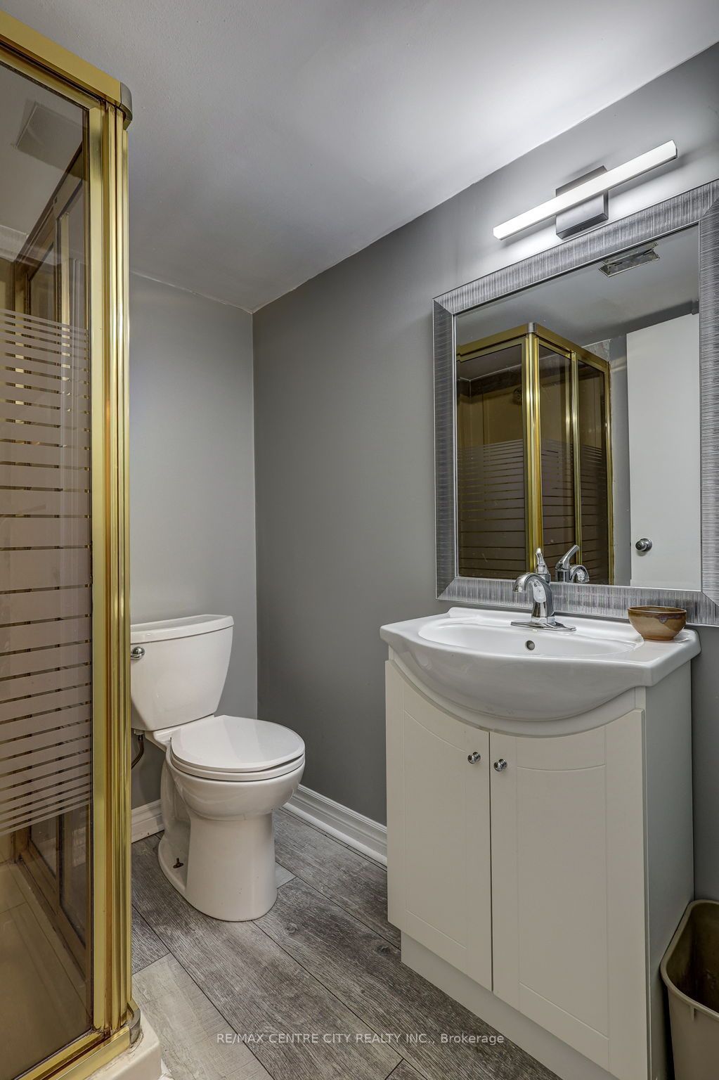 587 Lambton Street Property Photo 46