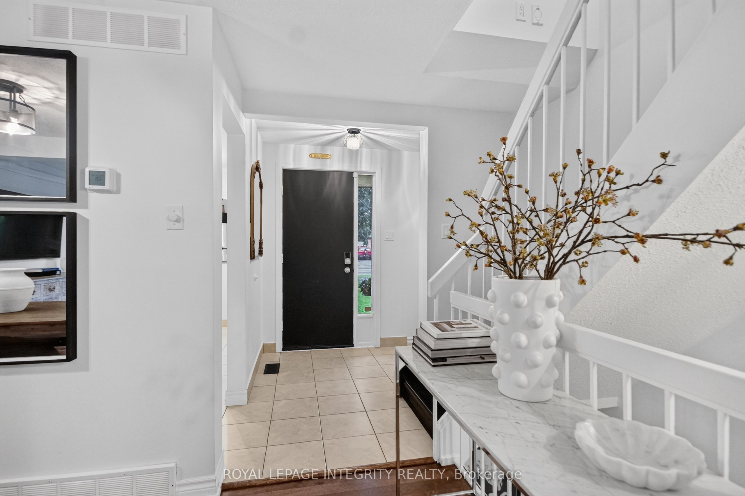 209 Sherway Drive Property Photo 5