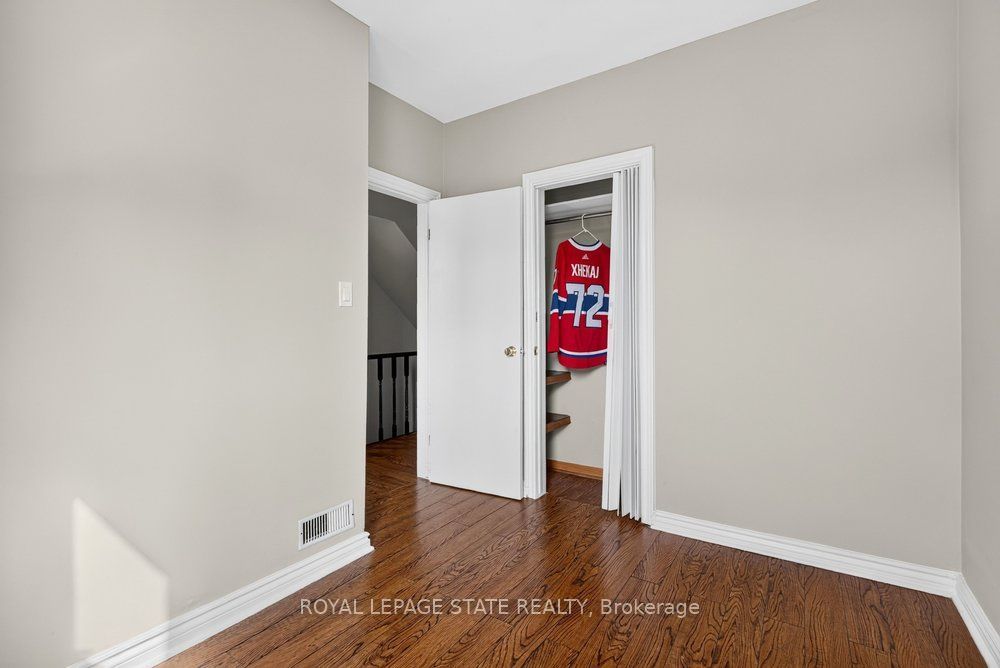 23 Garfield Avenue N Property Photo 32