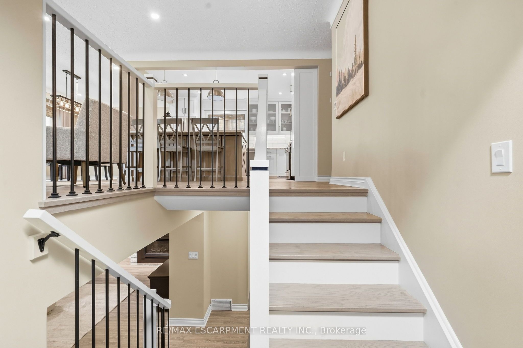 39 Rosemount Avenue Property Photo 6