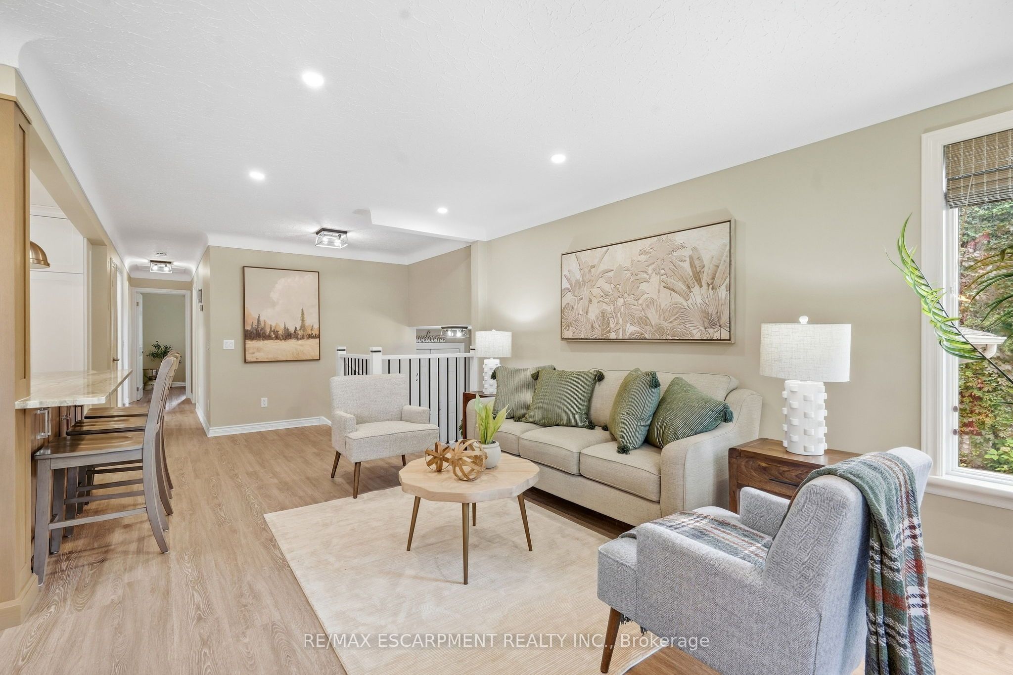 39 Rosemount Avenue Property Photo 8