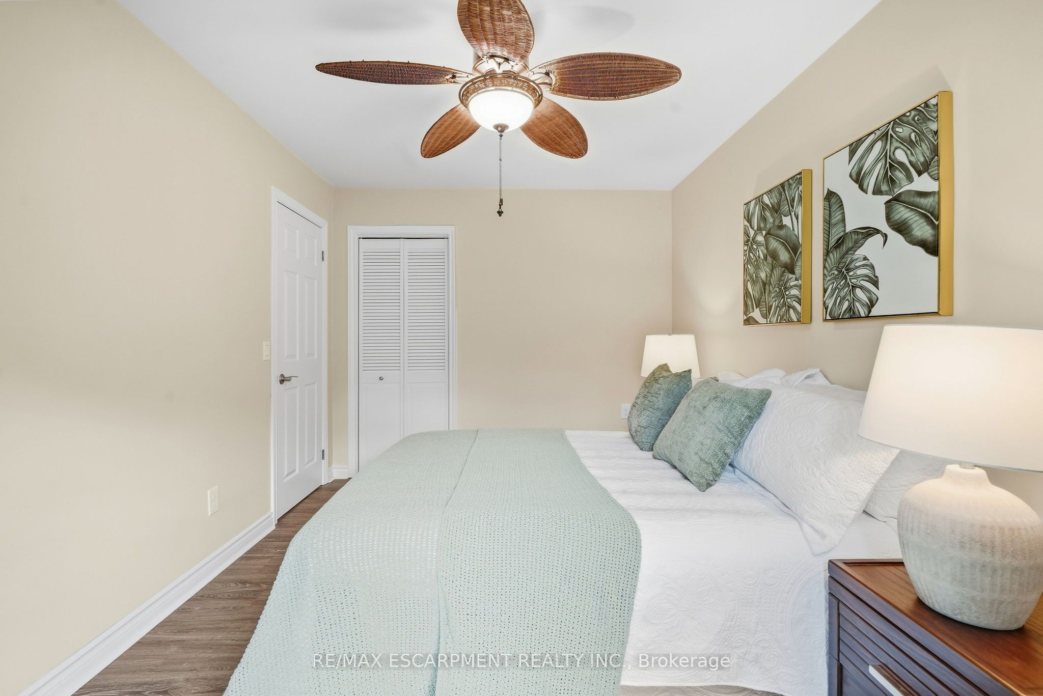 39 Rosemount Avenue Property Photo 23