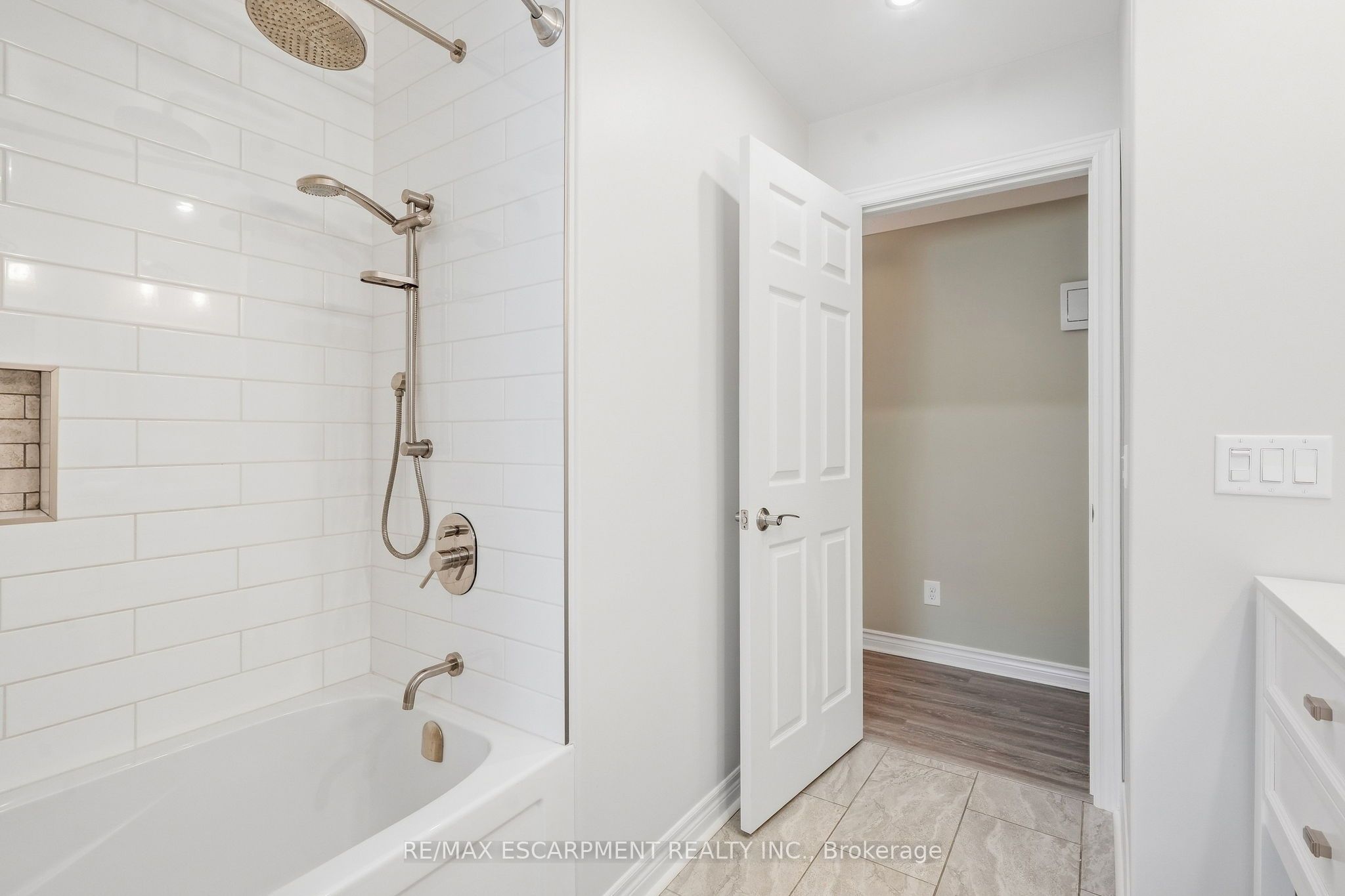 39 Rosemount Avenue Property Photo 30