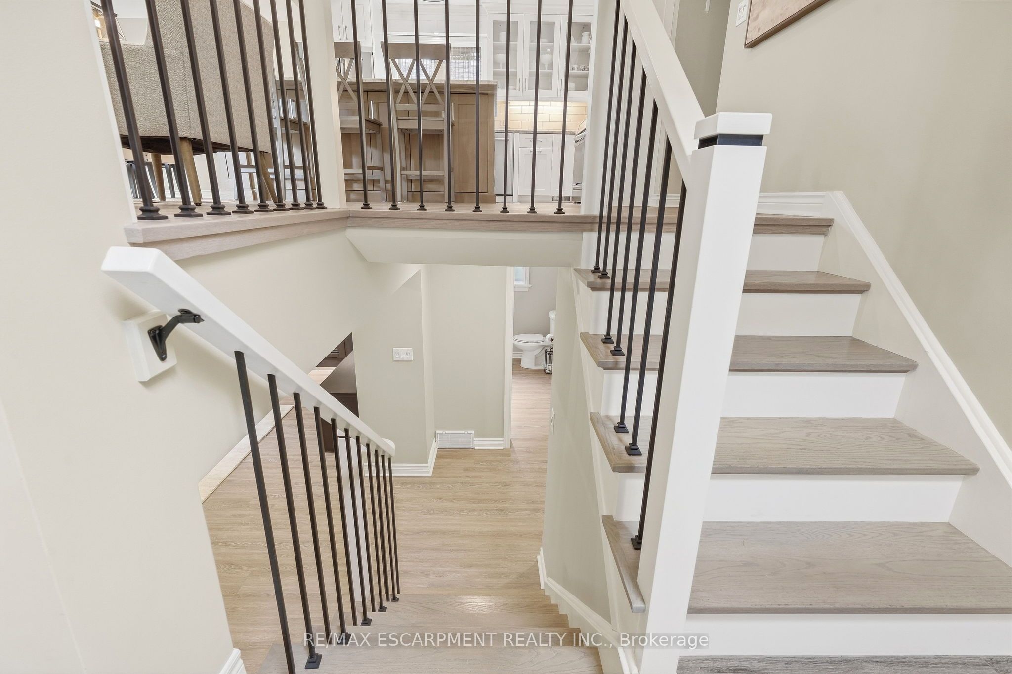 39 Rosemount Avenue Property Photo 31