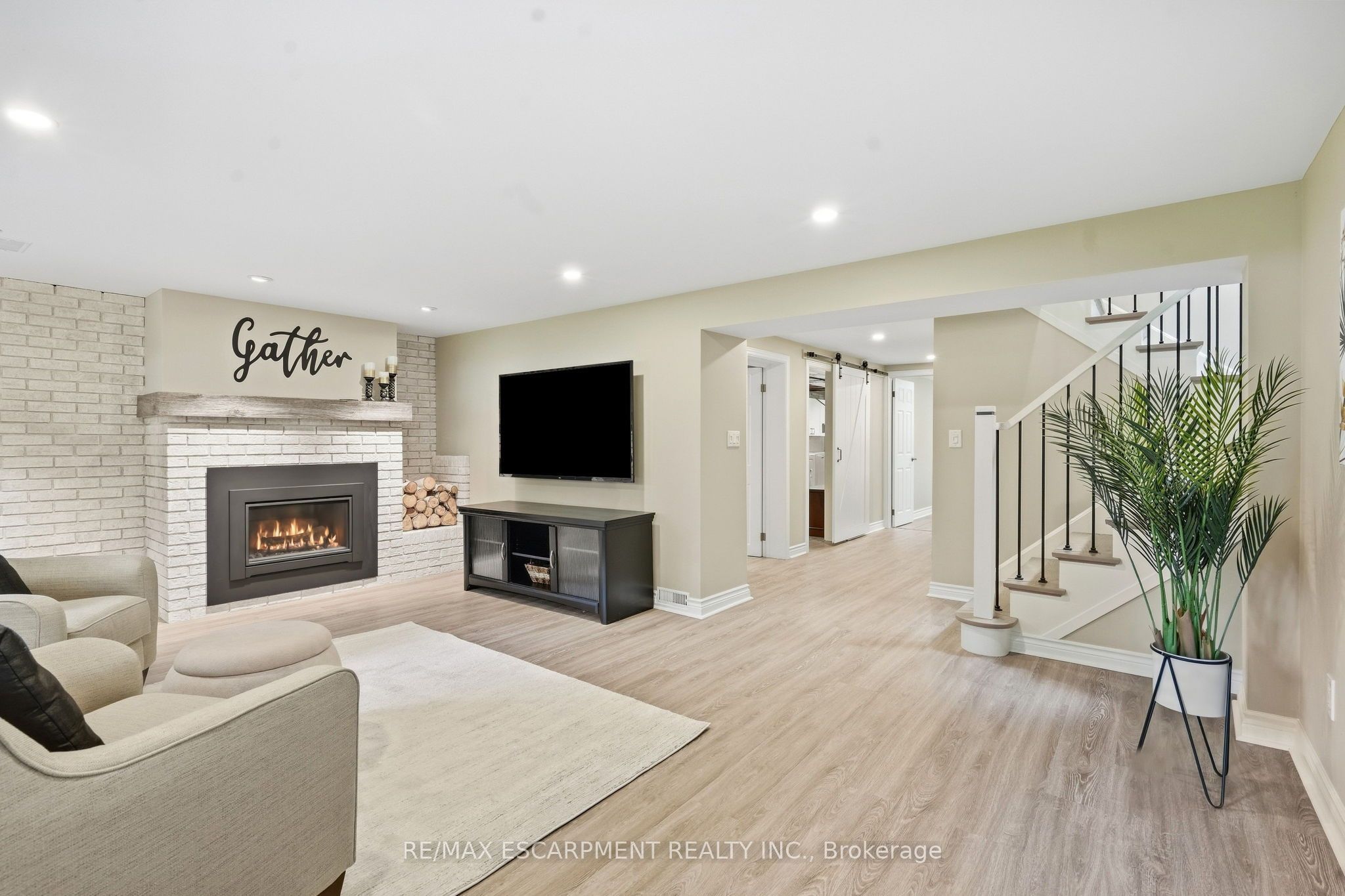 39 Rosemount Avenue Property Photo 32