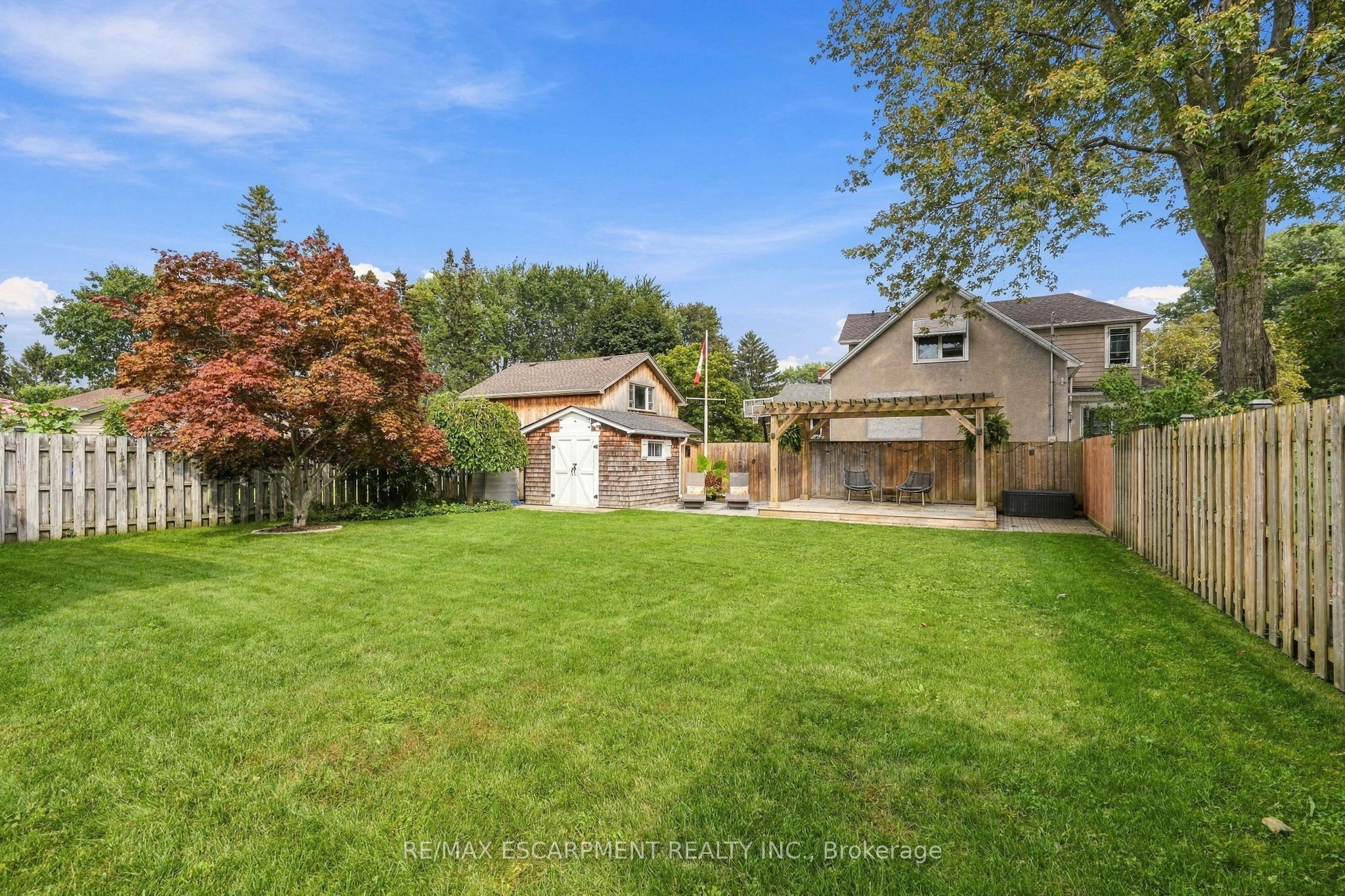 39 Rosemount Avenue Property Photo 40