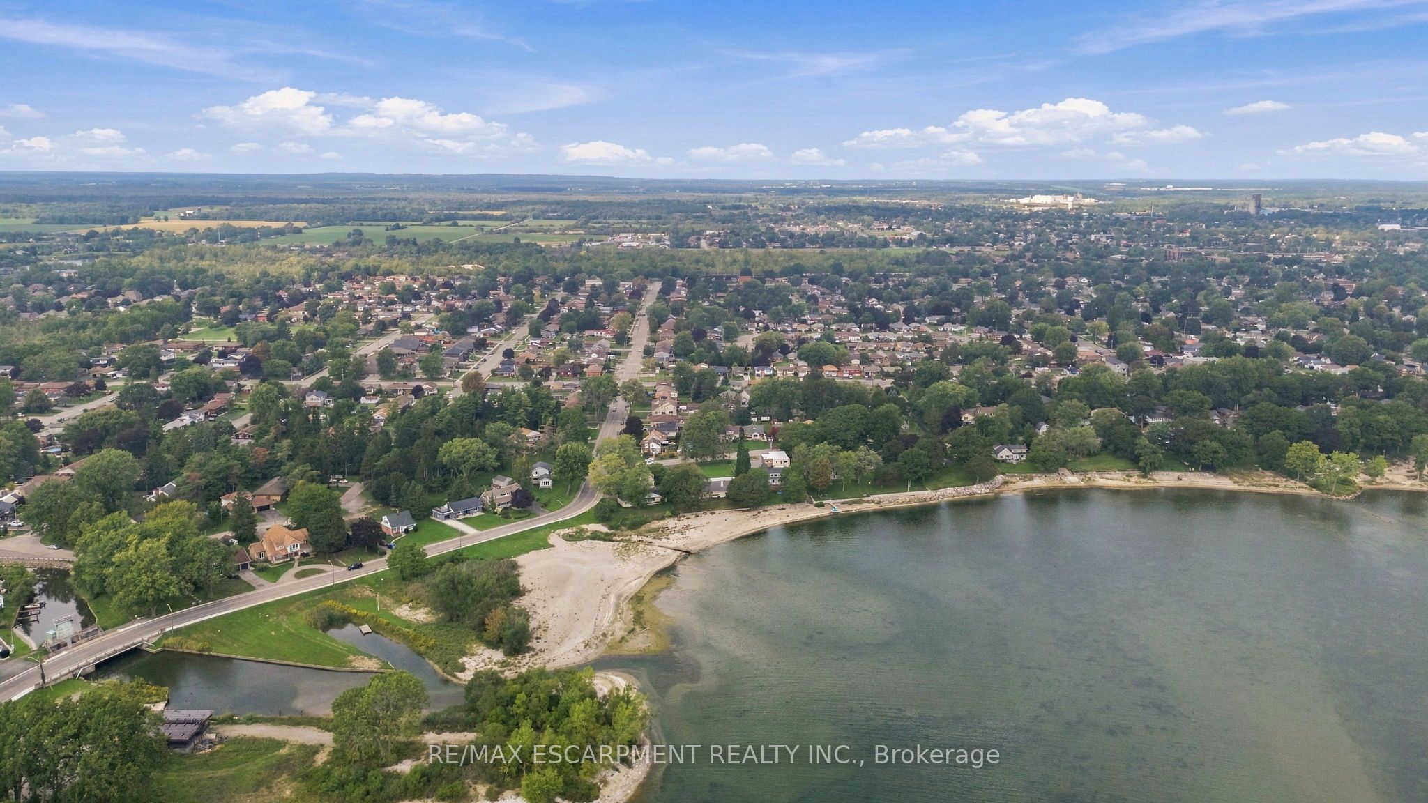 39 Rosemount Avenue Property Photo 47