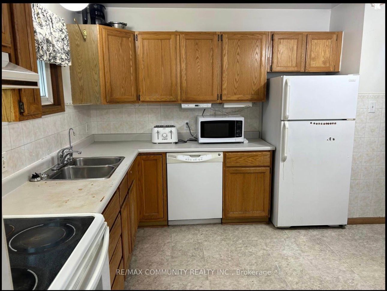 174 Colborne Street Main Property Photo 2