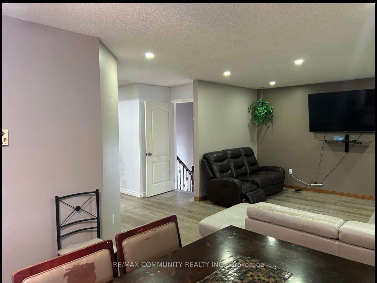 174 Colborne Street Main Property Photo 9