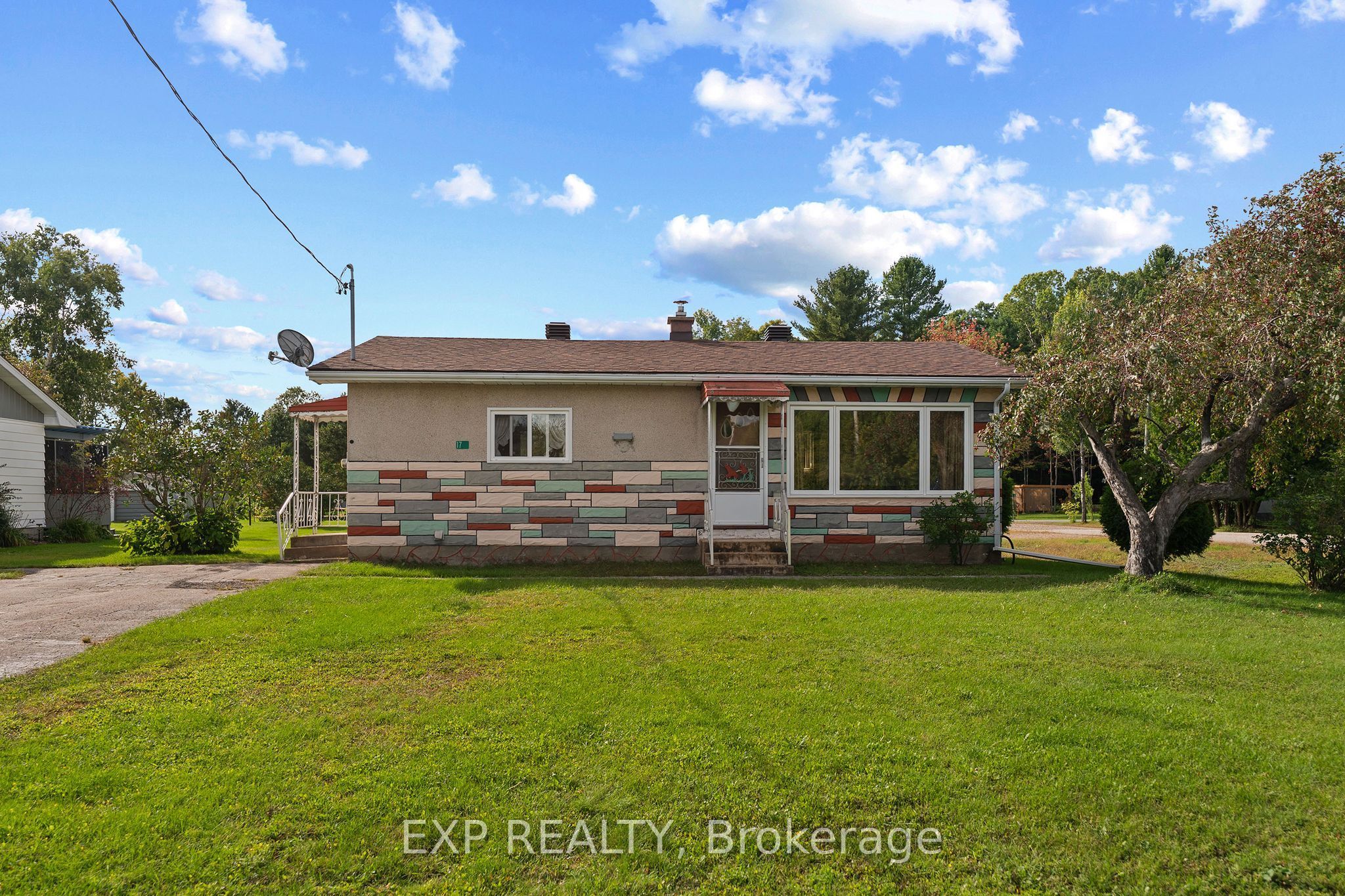 17 Casey Street Property Photo 1