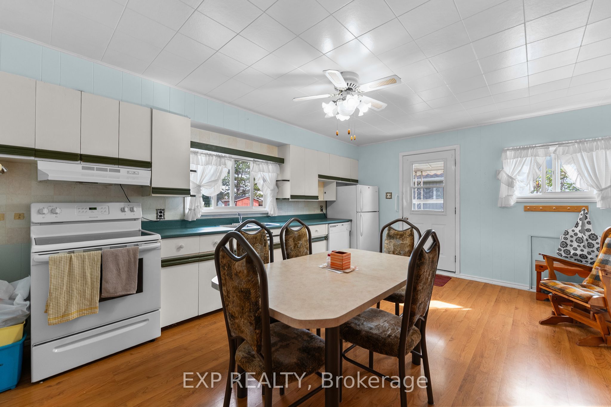 17 Casey Street Property Photo 7