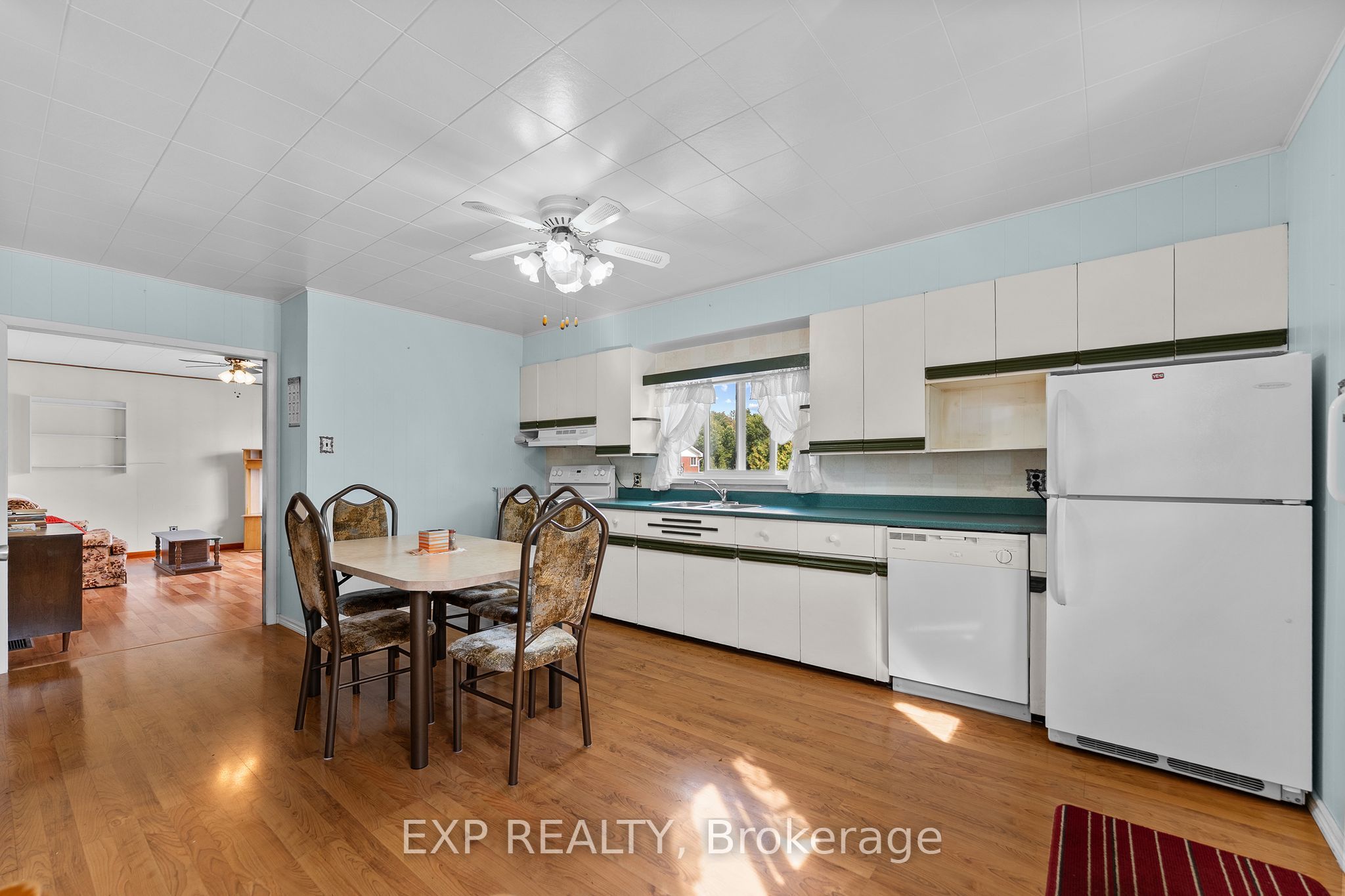 17 Casey Street Property Photo 8