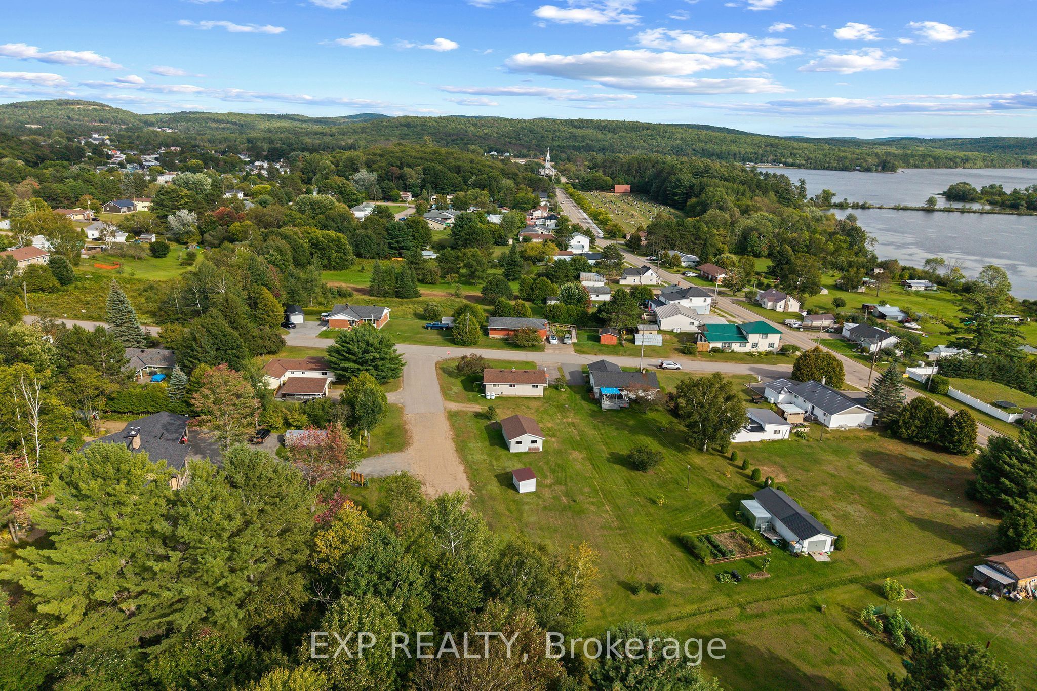 17 Casey Street Property Photo 37