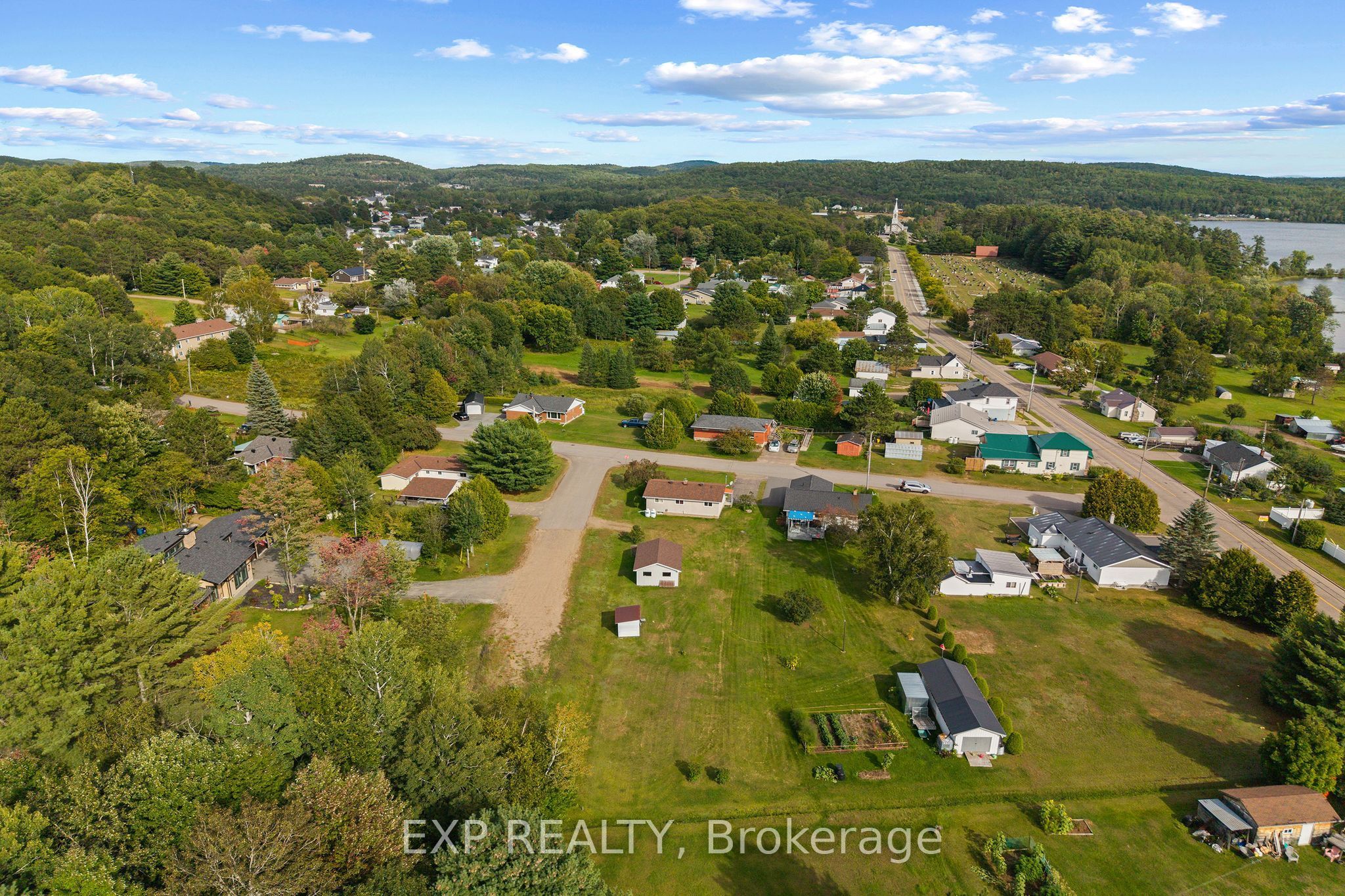 17 Casey Street Property Photo 38