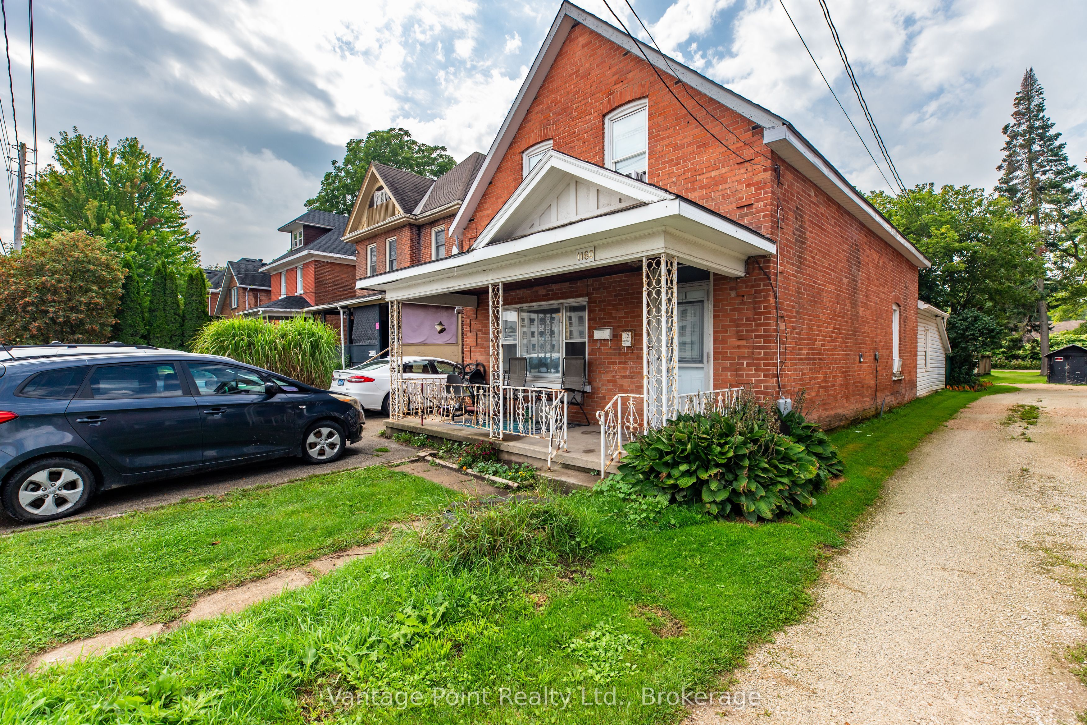 1160 2nd Avenue W Property Photo 1