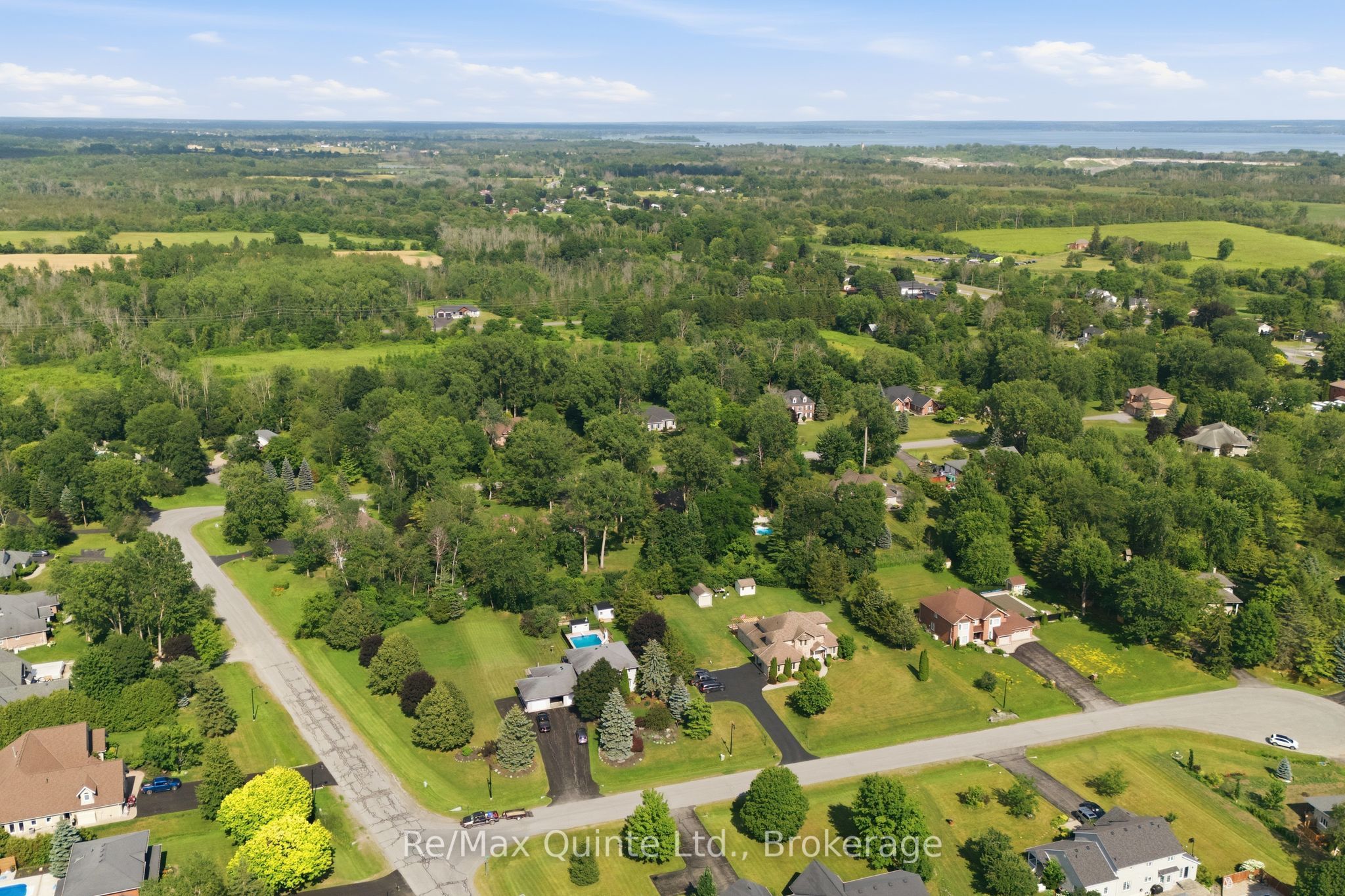 35 Penny Lane Property Photo 5